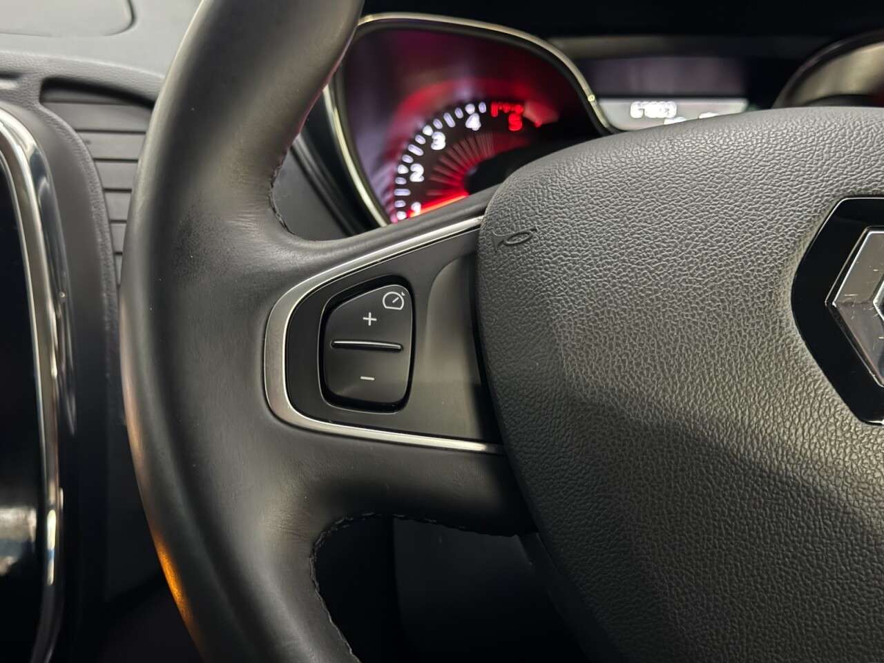 2017 RENAULT CAPTUR 2017 RENAULT CAPTUR