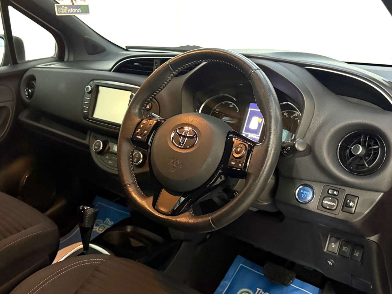 2018 TOYOTA YARIS 2018 TOYOTA YARIS