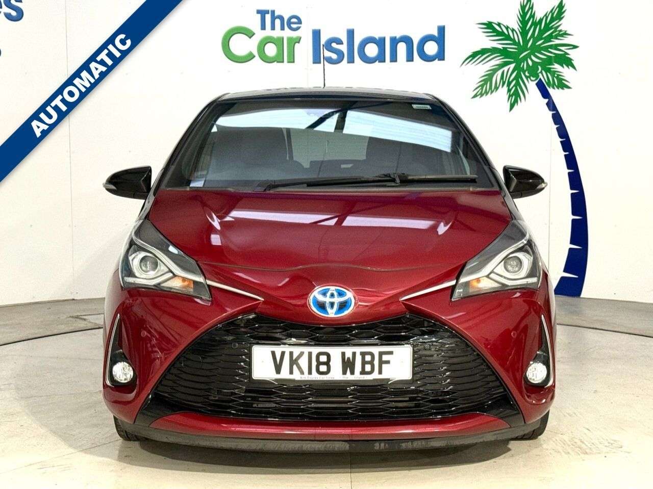 A 2018 TOYOTA YARIS 1.5 VVT-h Grey Bi-Tone Hatchback 5dr Petrol Hybrid E-CVT Euro 6 (s/s) (100 A 2018 TOYOTA YARIS 1.5 VVT-h Grey Bi-Tone Hatchback 5dr Petrol Hybrid E-CVT Euro 6 (s/s) (100