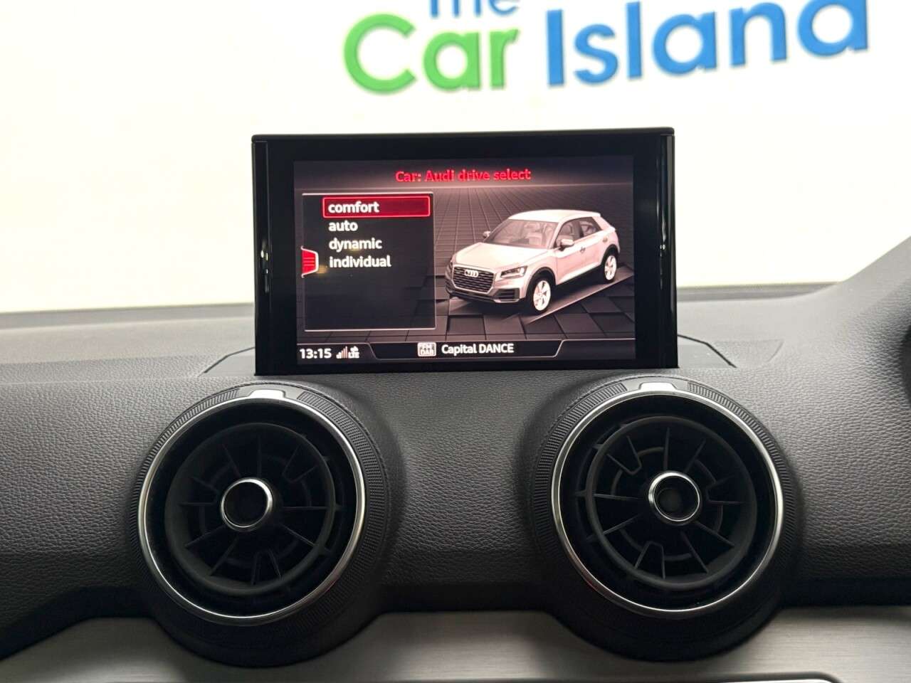 2020 AUDI Q2 2020 AUDI Q2