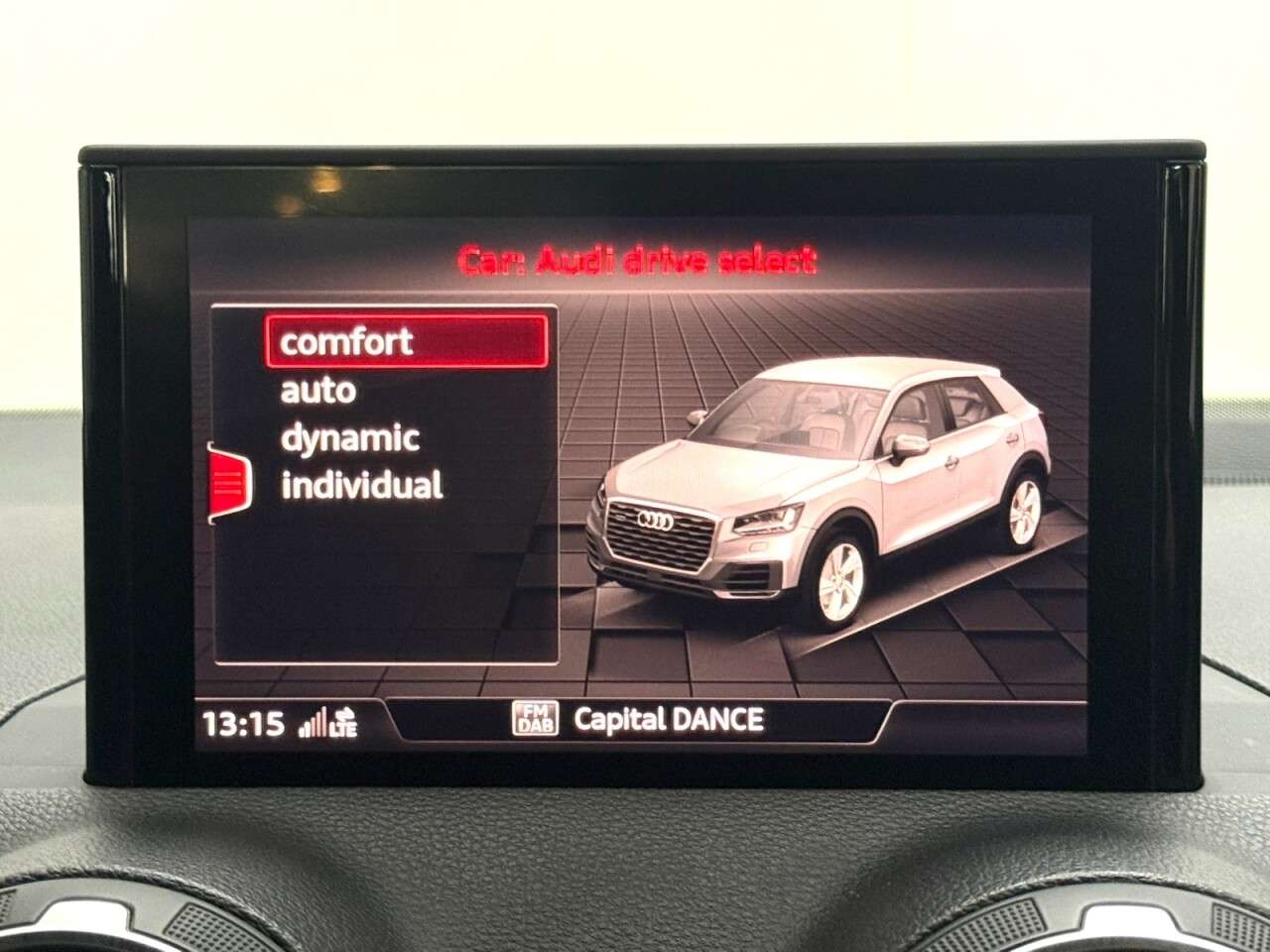 2020 AUDI Q2 2020 AUDI Q2