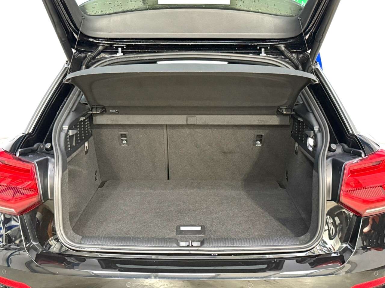 2020 AUDI Q2 2020 AUDI Q2