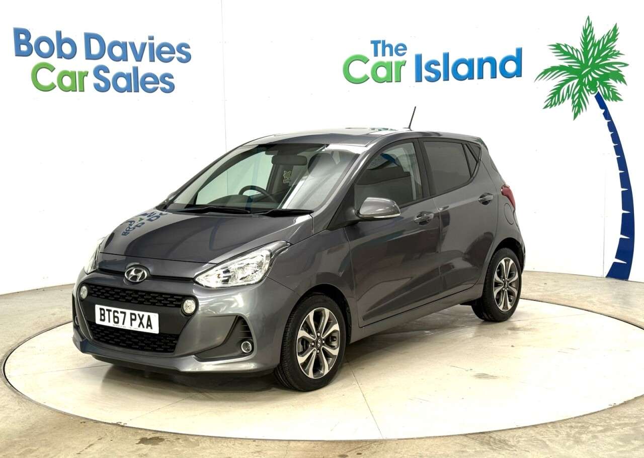 A 2017 HYUNDAI I10 1.2 Premium SE Hatchback 5dr Petrol Auto Euro 6 (87 ps) Panoramic Roof, Hea A 2017 HYUNDAI I10 1.2 Premium SE Hatchback 5dr Petrol Auto Euro 6 (87 ps) Panoramic Roof, Hea