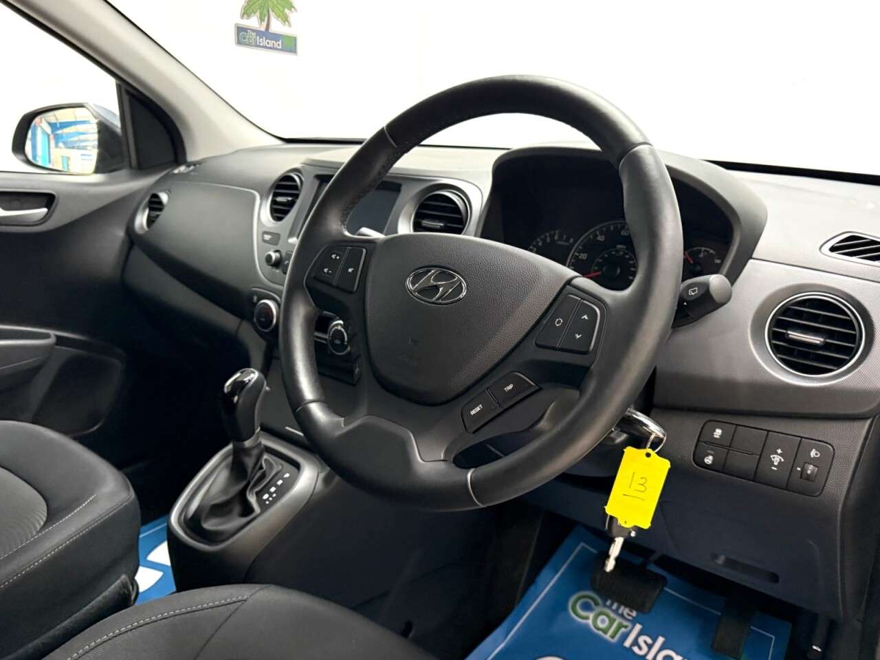 2017 HYUNDAI I10 2017 HYUNDAI I10