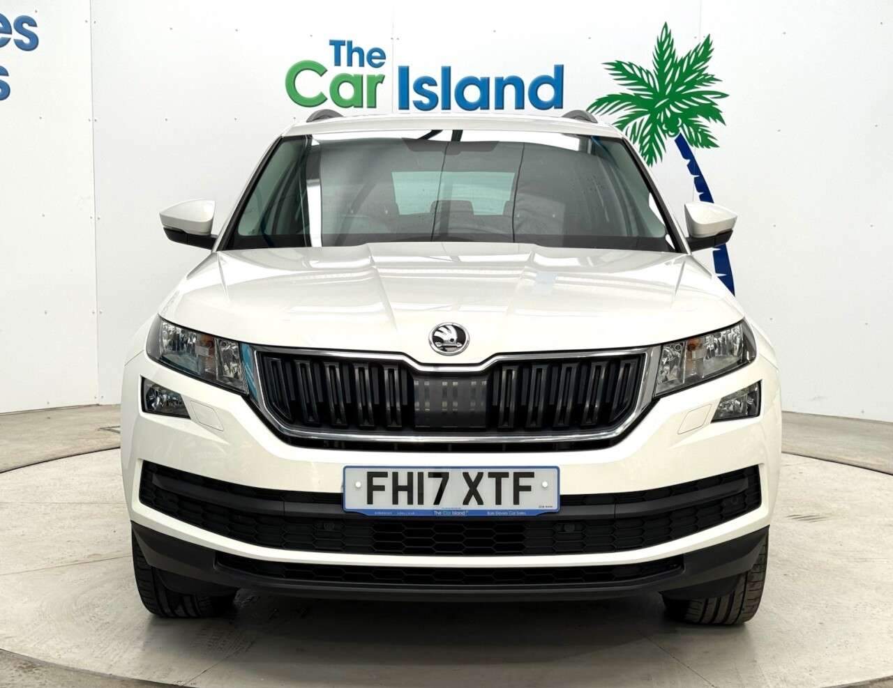 A 2017 SKODA KODIAQ 2.0 TDI SE Technology SUV 5dr Diesel Manual 4WD Euro 6 (s/s) (5 Seat) (150 A 2017 SKODA KODIAQ 2.0 TDI SE Technology SUV 5dr Diesel Manual 4WD Euro 6 (s/s) (5 Seat) (150