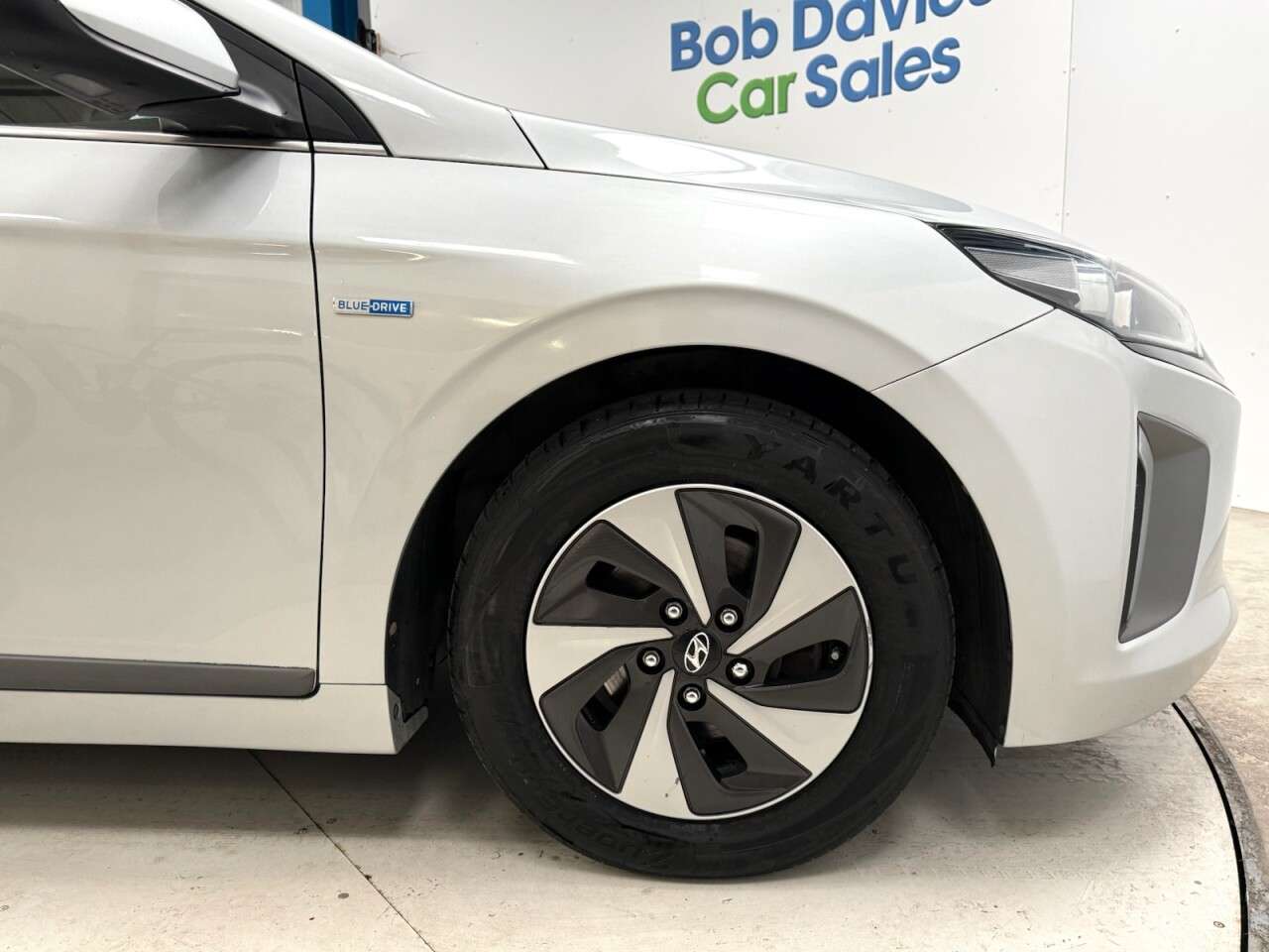 0 HYUNDAI IONIQ 0 HYUNDAI IONIQ