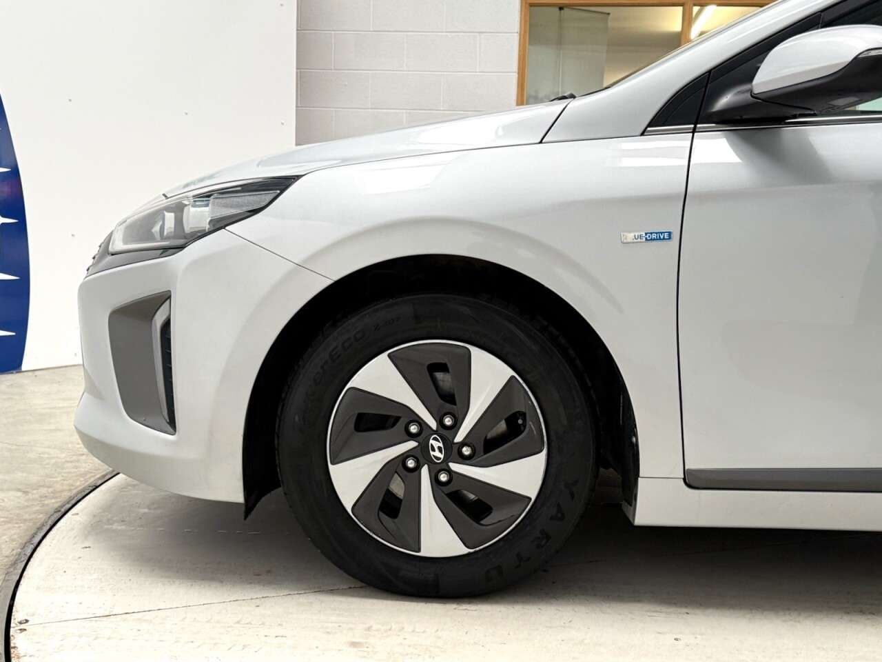 0 HYUNDAI IONIQ 0 HYUNDAI IONIQ