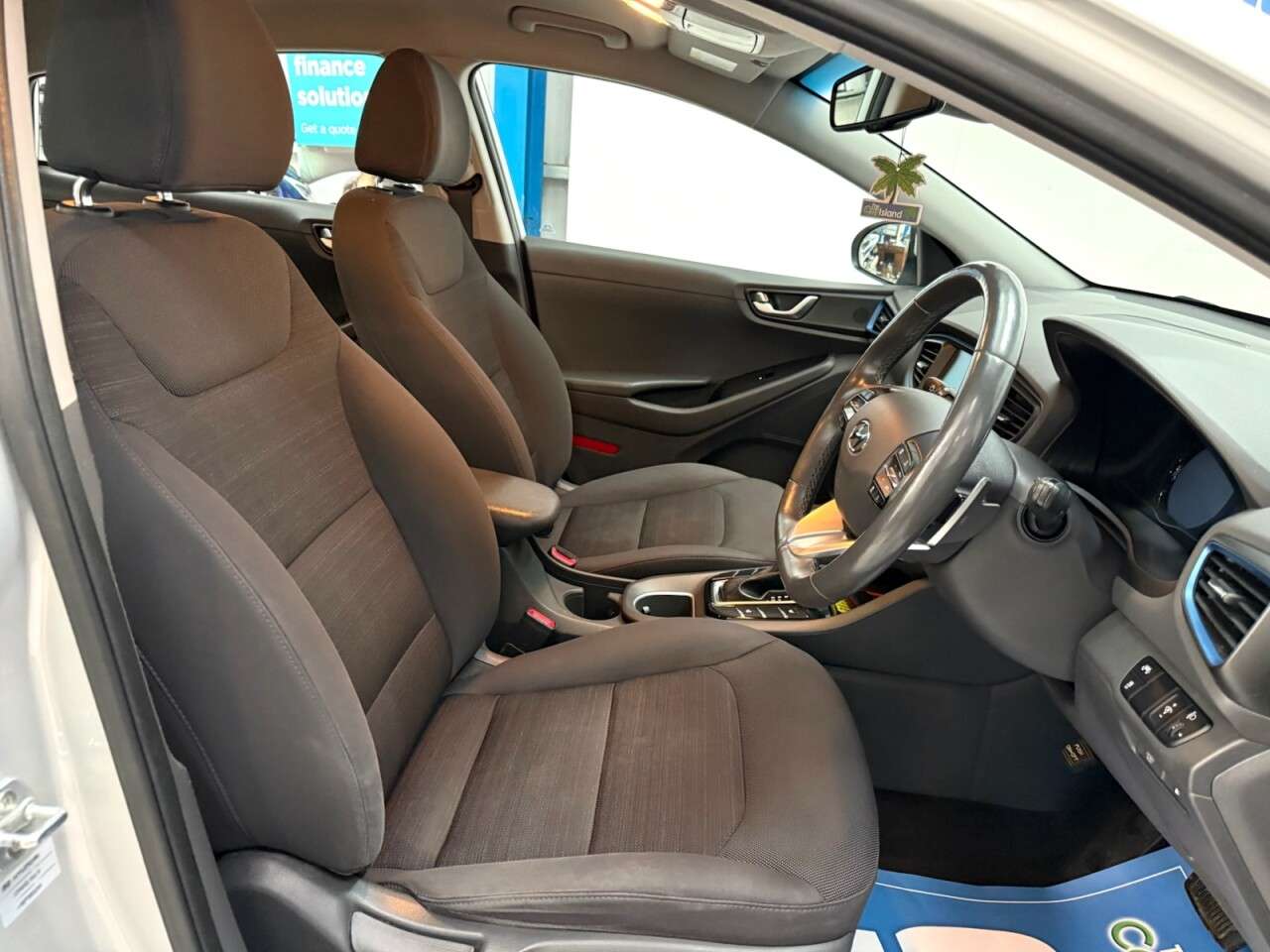 0 HYUNDAI IONIQ 0 HYUNDAI IONIQ