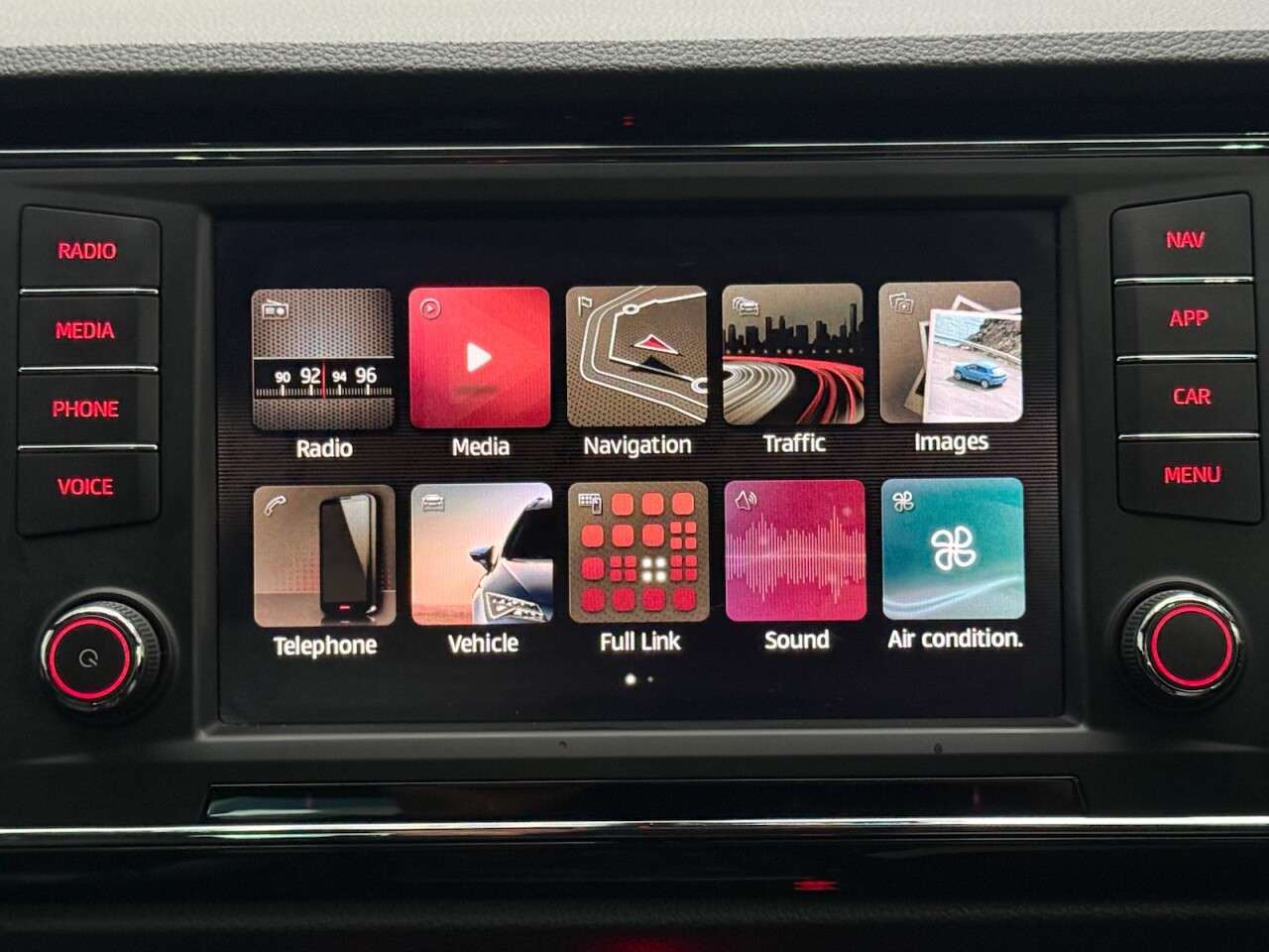 2018 SEAT ATECA 2018 SEAT ATECA