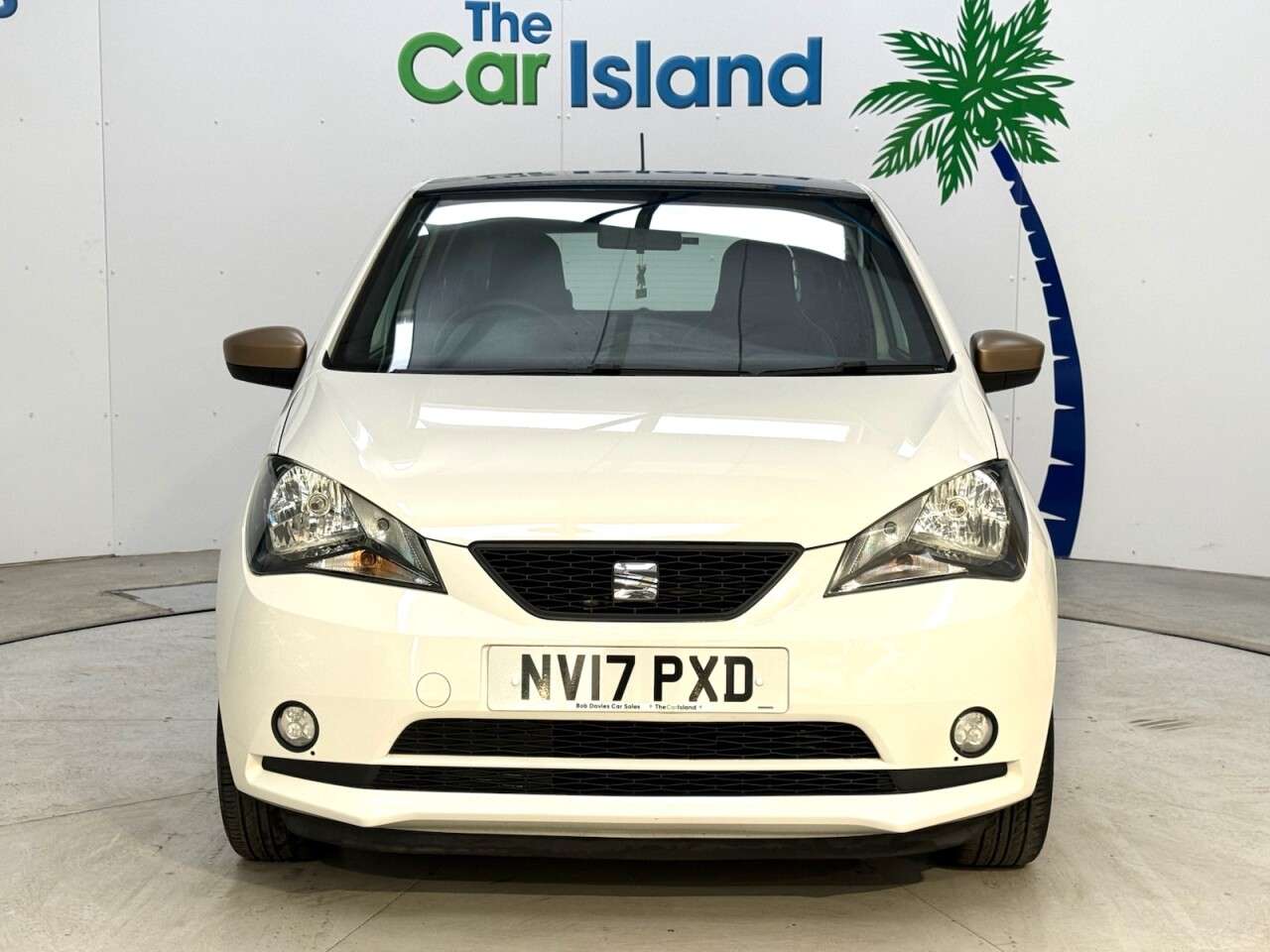 A 2017 SEAT MII 1.0 12v Mii by Cosmopolitan Hatchback 3dr Petrol Manual Euro 6 (75 ps) Blue A 2017 SEAT MII 1.0 12v Mii by Cosmopolitan Hatchback 3dr Petrol Manual Euro 6 (75 ps) Blue