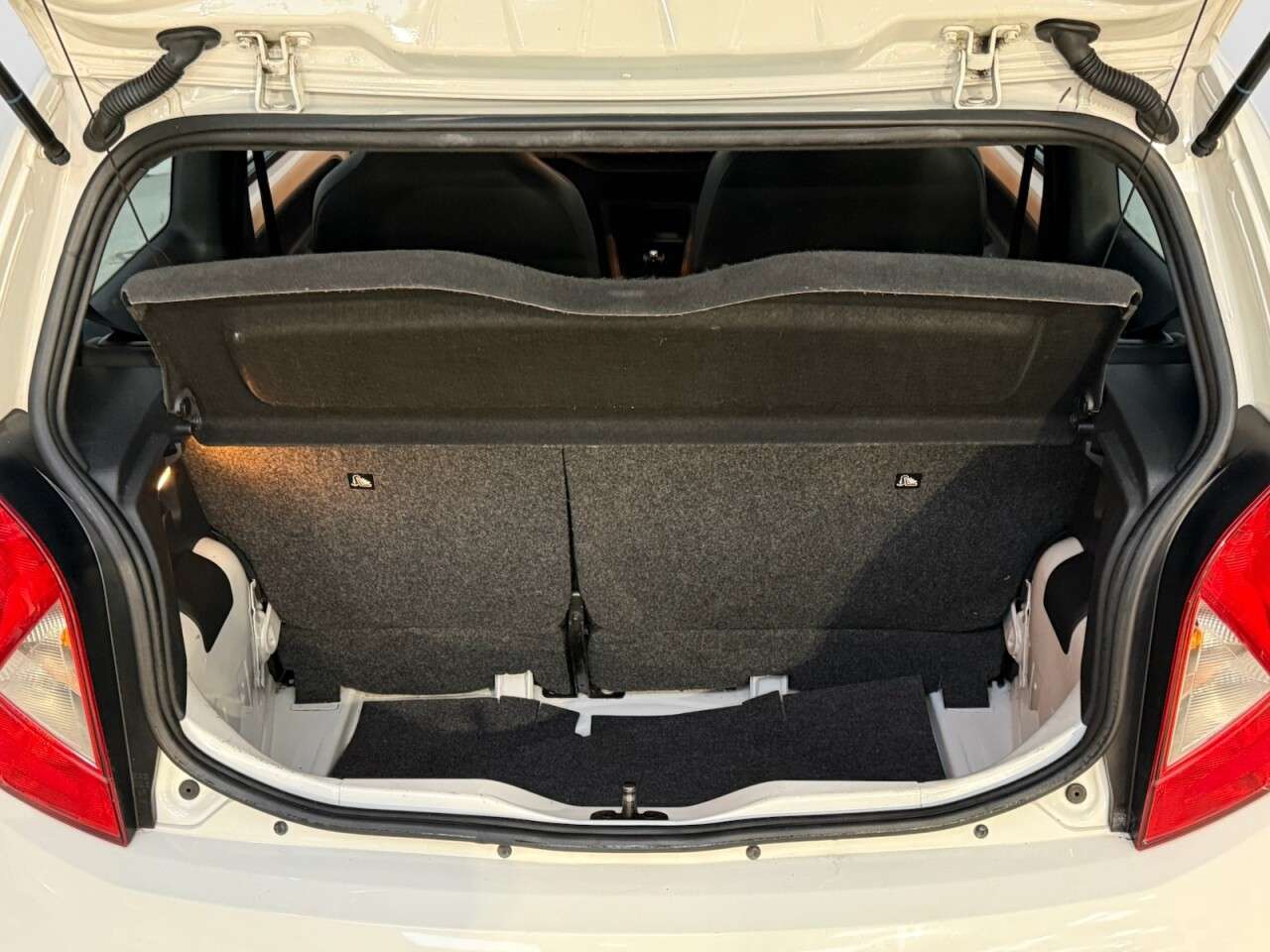 2017 SEAT MII 2017 SEAT MII