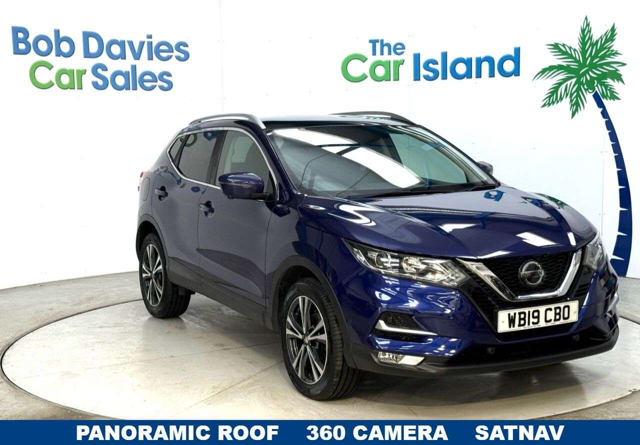 A 2019 NISSAN QASHQAI 1.7 dCi N-Connecta SUV 5dr Diesel Manual Euro 6 (s/s) (150 ps) SATNAV CarPl A 2019 NISSAN QASHQAI 1.7 dCi N-Connecta SUV 5dr Diesel Manual Euro 6 (s/s) (150 ps) SATNAV CarPl
