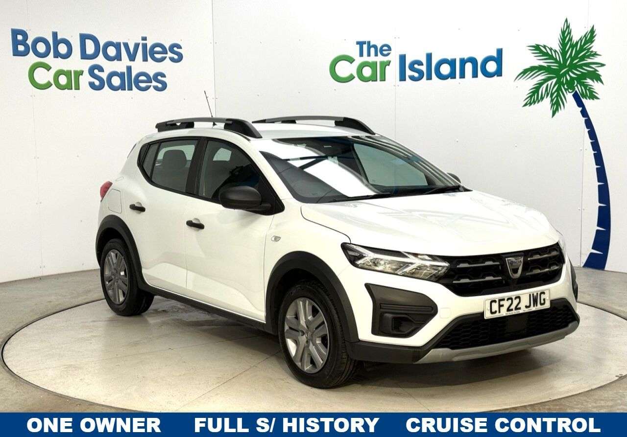 A 2022 DACIA SANDERO STEPWAY 1.0 TCe Essential Hatchback 5dr Petrol Manual Euro 6 (s/s) (90 ps) Cruise C A 2022 DACIA SANDERO STEPWAY 1.0 TCe Essential Hatchback 5dr Petrol Manual Euro 6 (s/s) (90 ps) Cruise C