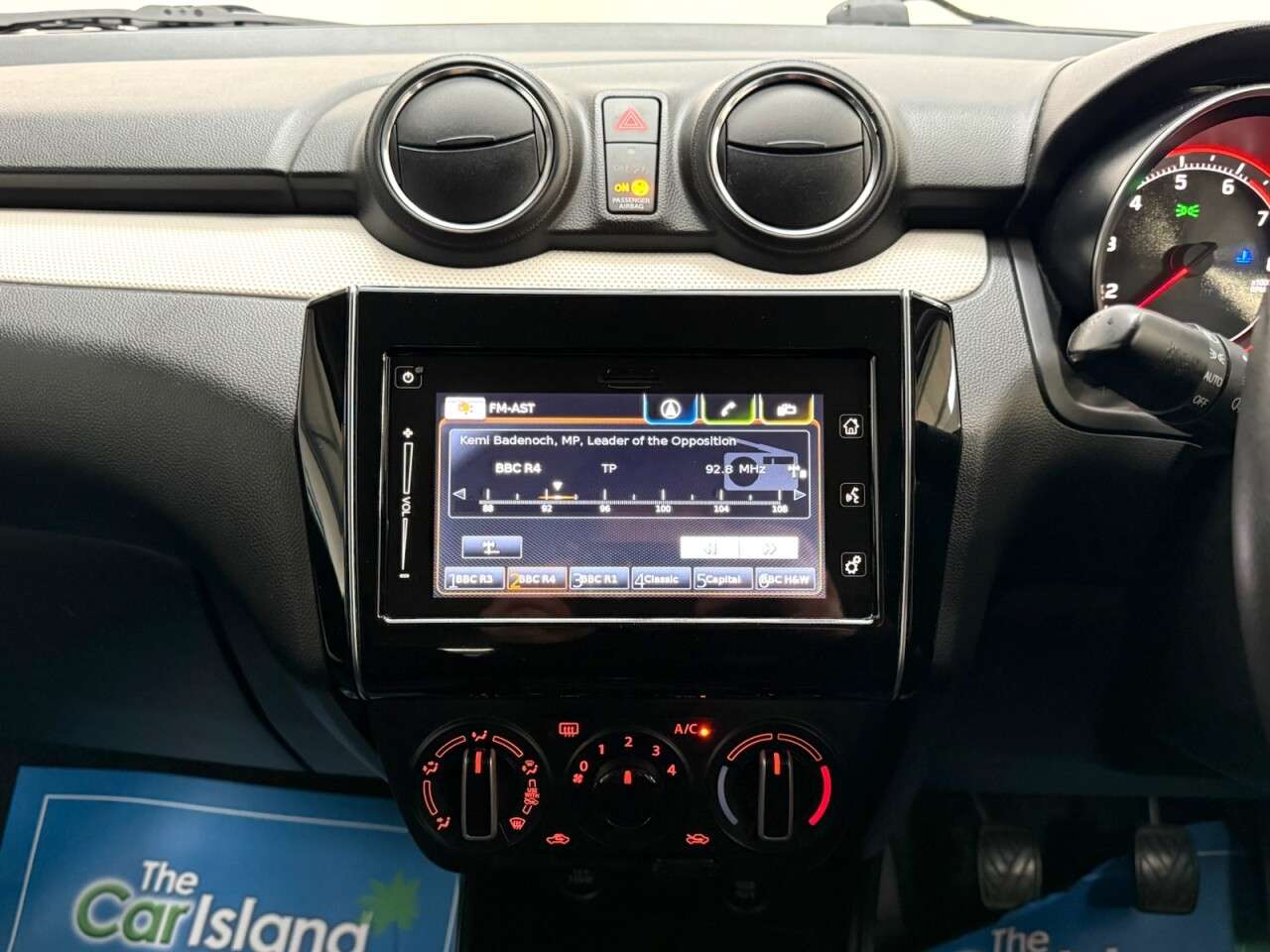 2019 SUZUKI SWIFT 2019 SUZUKI SWIFT