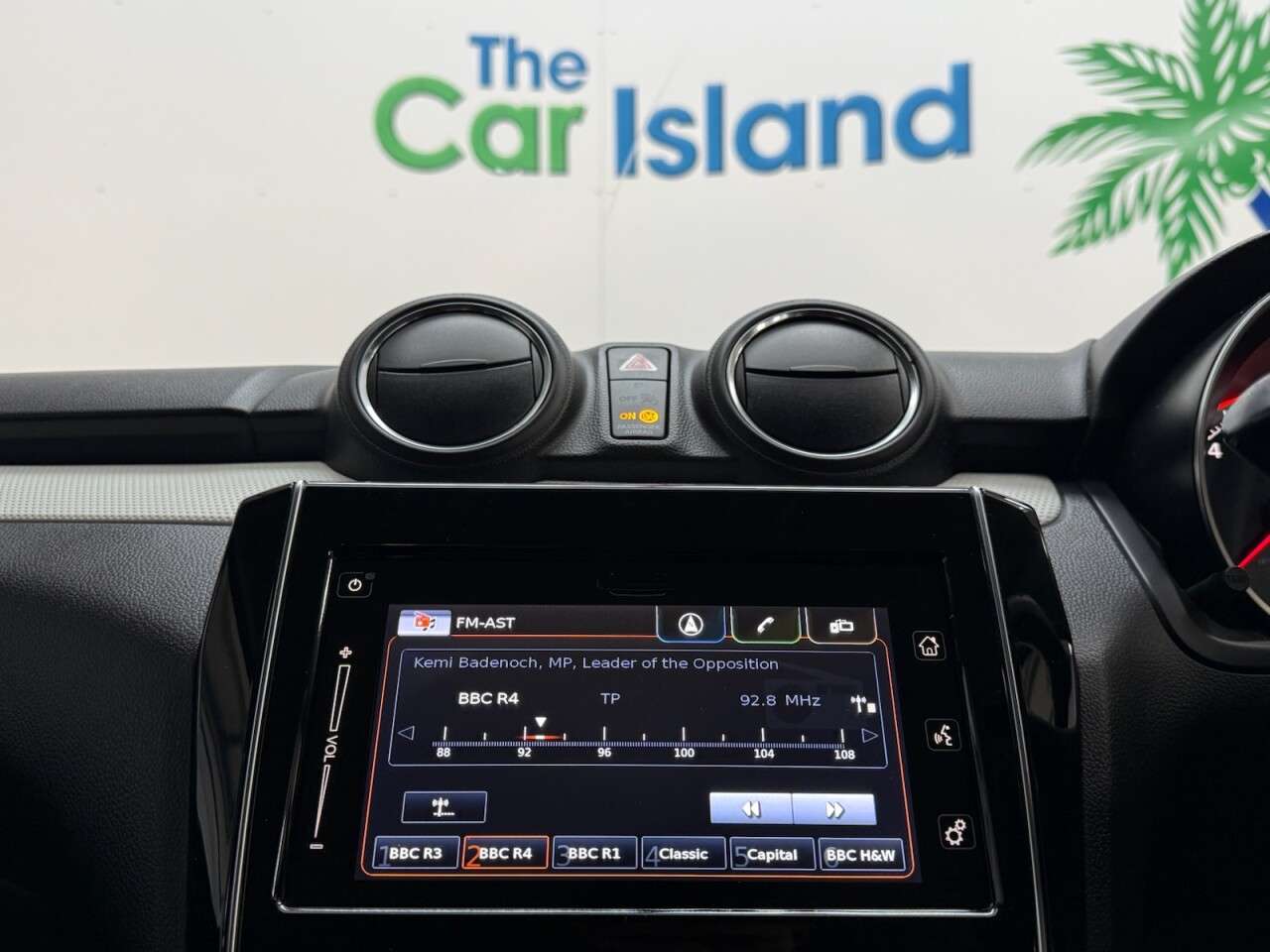 2019 SUZUKI SWIFT 2019 SUZUKI SWIFT