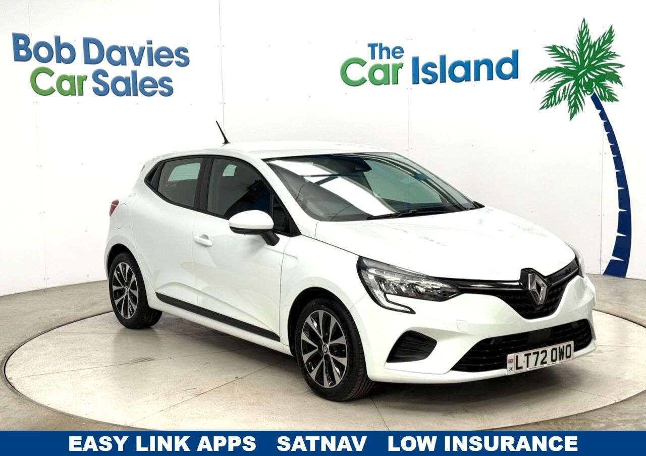 A 2022 RENAULT CLIO 1.0 TCe Iconic Edition Hatchback 5dr Petrol Manual Euro 6 (s/s) (90 ps) Eas A 2022 RENAULT CLIO 1.0 TCe Iconic Edition Hatchback 5dr Petrol Manual Euro 6 (s/s) (90 ps) Eas