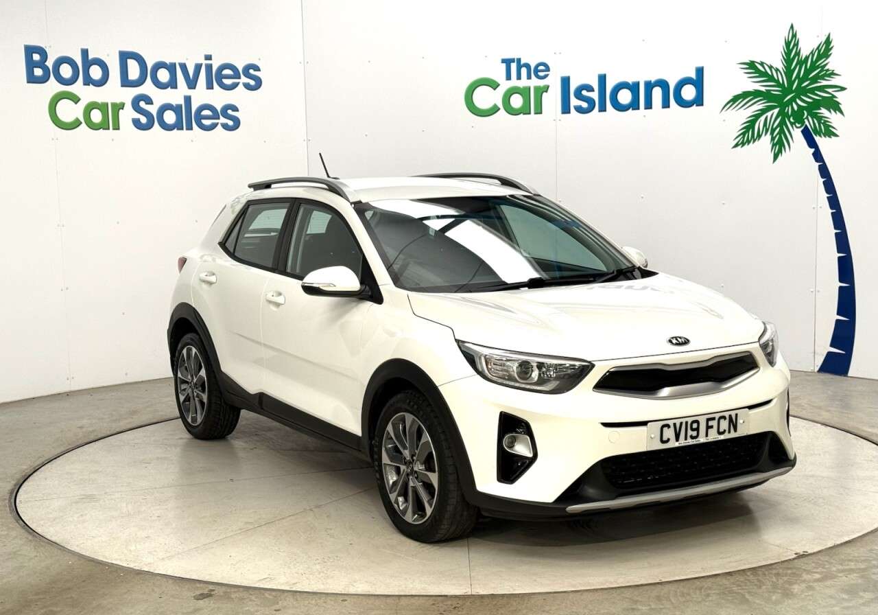 A 2019 KIA STONIC 1.4 2 SUV 5dr Petrol Manual Euro 6 (s/s) (98 bhp) Apple Car Play Parking Ai A 2019 KIA STONIC 1.4 2 SUV 5dr Petrol Manual Euro 6 (s/s) (98 bhp) Apple Car Play Parking Ai