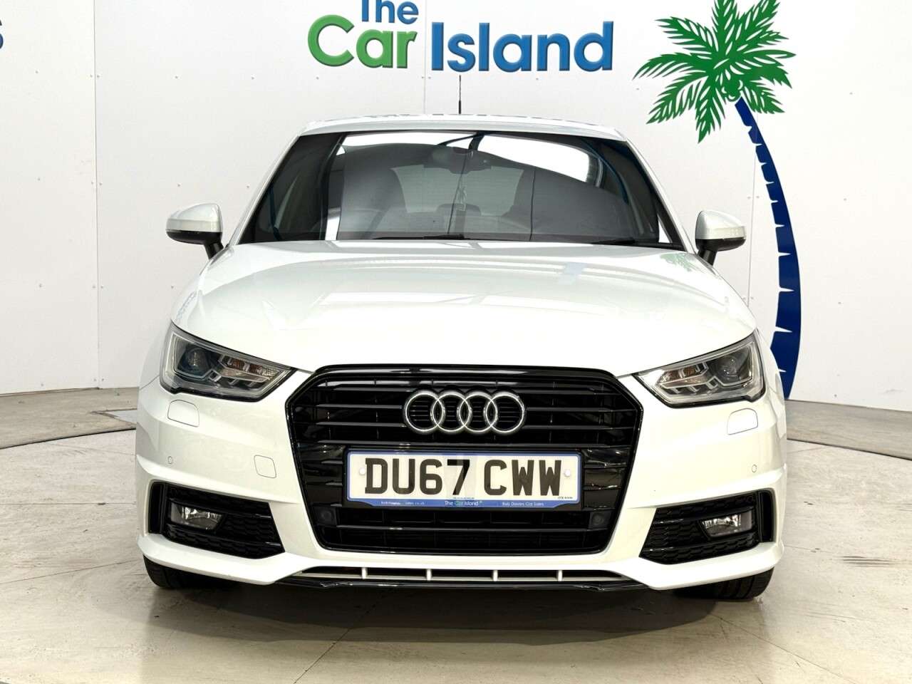 A 2017 AUDI A1 1.4 TFSI CoD Black Edition Sportback 5dr Petrol S Tronic Euro 6 (s/s) (Nav) A 2017 AUDI A1 1.4 TFSI CoD Black Edition Sportback 5dr Petrol S Tronic Euro 6 (s/s) (Nav)