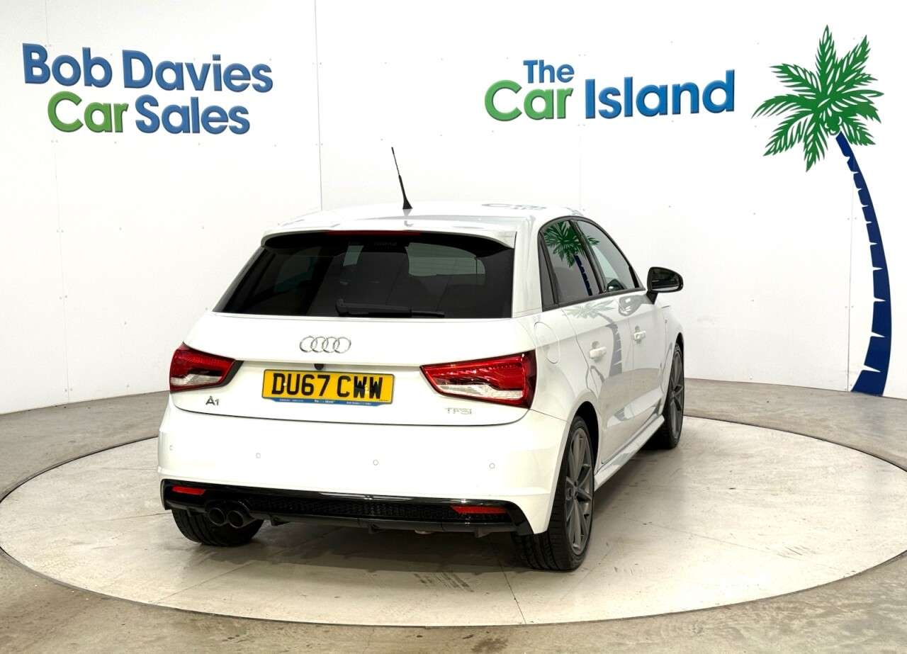 2017 AUDI A1 2017 AUDI A1