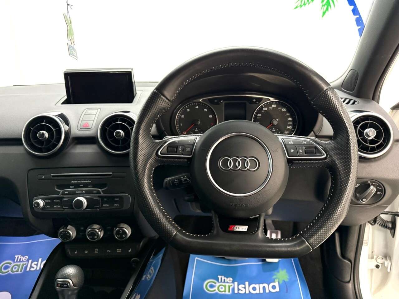 2017 AUDI A1 2017 AUDI A1