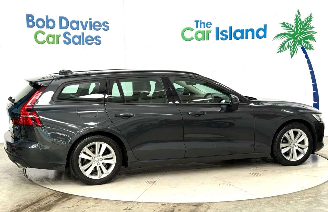 2019 VOLVO V60 2019 VOLVO V60