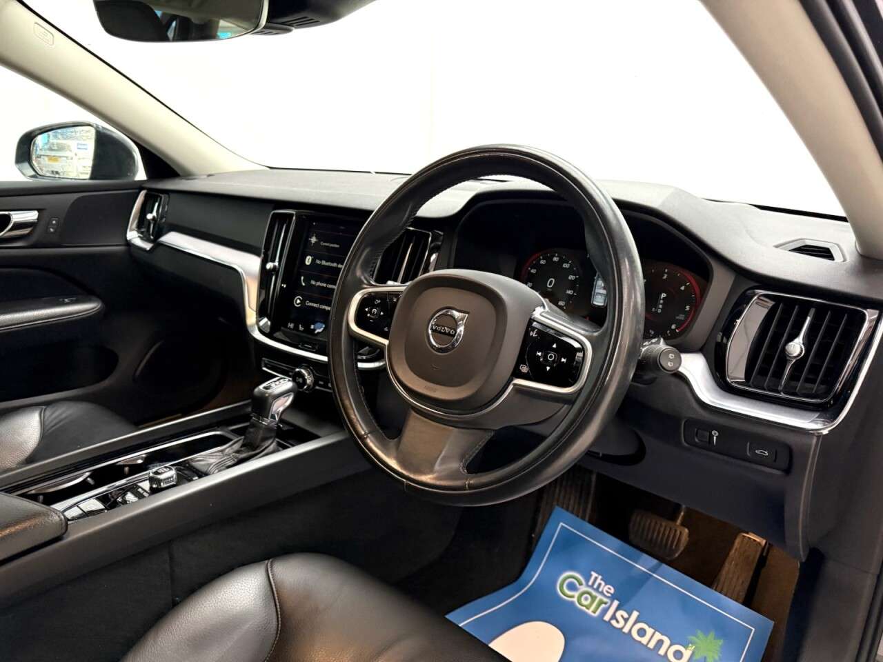 2019 VOLVO V60 2019 VOLVO V60