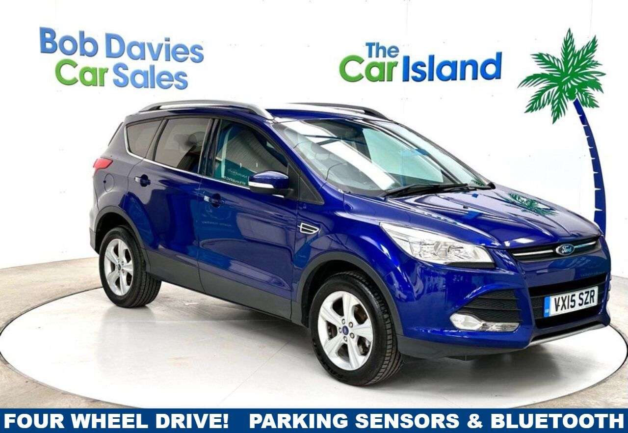 A 2015 FORD KUGA 2.0 TDCi Zetec SUV 5dr Diesel Manual AWD Euro 6 (s/s) (150 ps) Privacy Glas A 2015 FORD KUGA 2.0 TDCi Zetec SUV 5dr Diesel Manual AWD Euro 6 (s/s) (150 ps) Privacy Glas