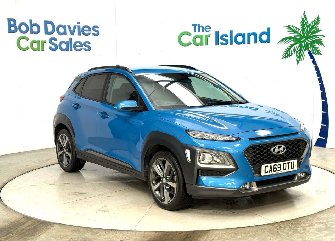 A 2019 HYUNDAI KONA 1.0 T-GDi Premium SE SUV 5dr Petrol Manual Euro 6 (s/s) (120 ps) NAV, Heate A 2019 HYUNDAI KONA 1.0 T-GDi Premium SE SUV 5dr Petrol Manual Euro 6 (s/s) (120 ps) NAV, Heate