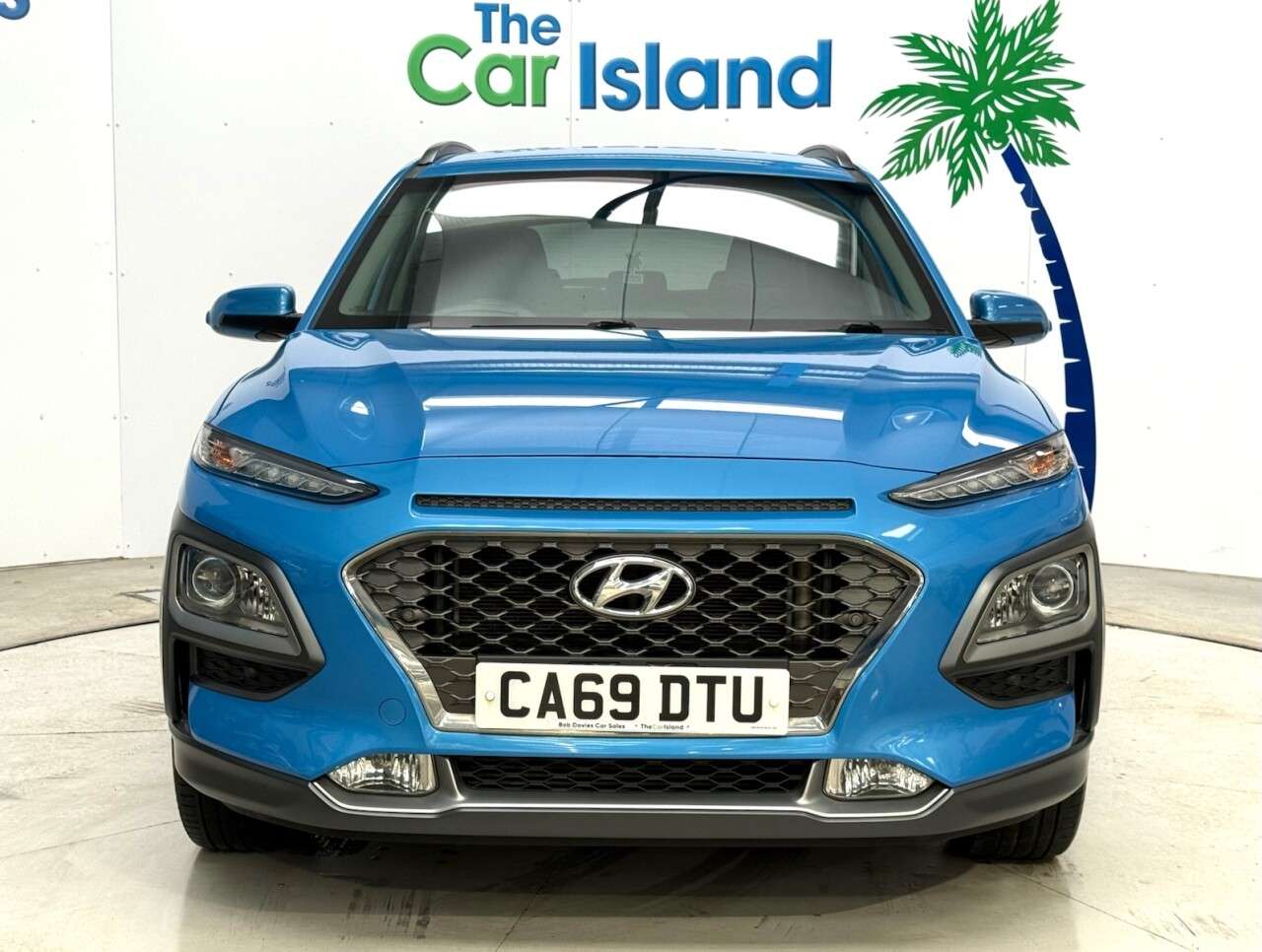 A 2019 HYUNDAI KONA 1.0 T-GDi Premium SE SUV 5dr Petrol Manual Euro 6 (s/s) (120 ps) NAV, Heate A 2019 HYUNDAI KONA 1.0 T-GDi Premium SE SUV 5dr Petrol Manual Euro 6 (s/s) (120 ps) NAV, Heate