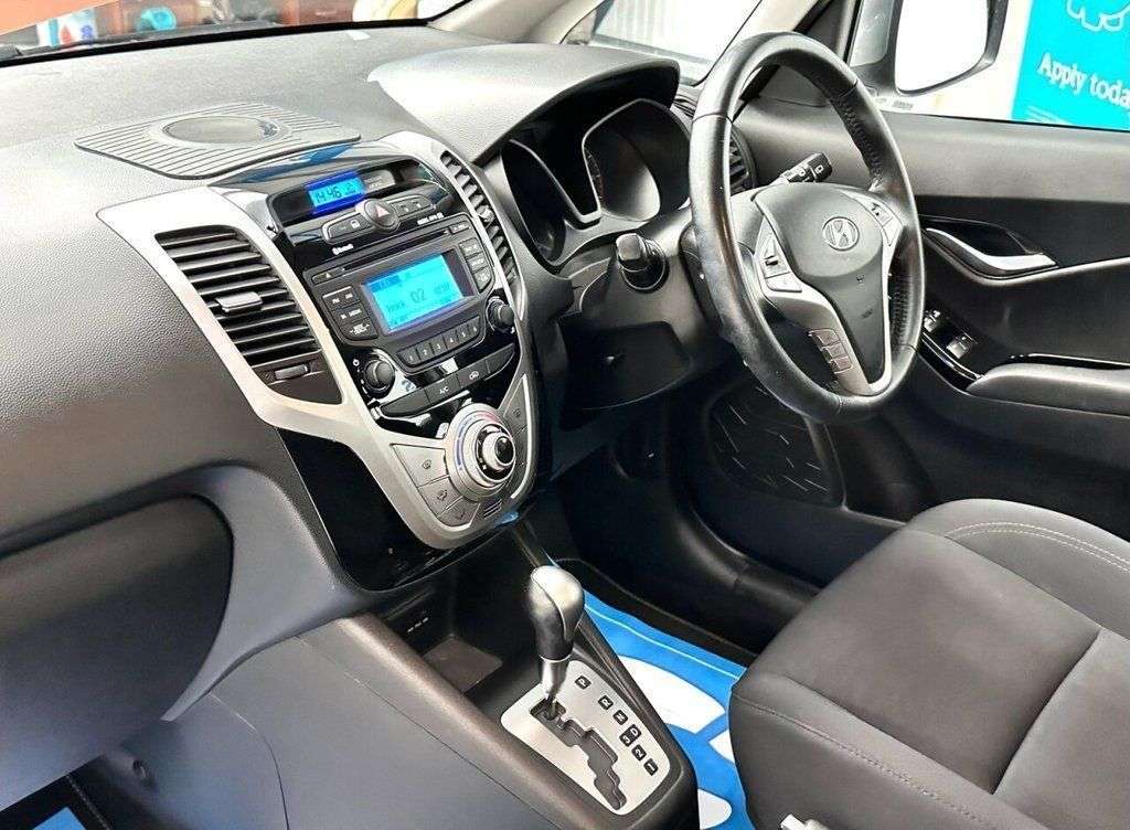 A 2014 HYUNDAI IX20 1.6 Active Hatchback 5dr Petrol Auto Euro 5 (123 bhp) Bluetooth & Parking S A 2014 HYUNDAI IX20 1.6 Active Hatchback 5dr Petrol Auto Euro 5 (123 bhp) Bluetooth & Parking S