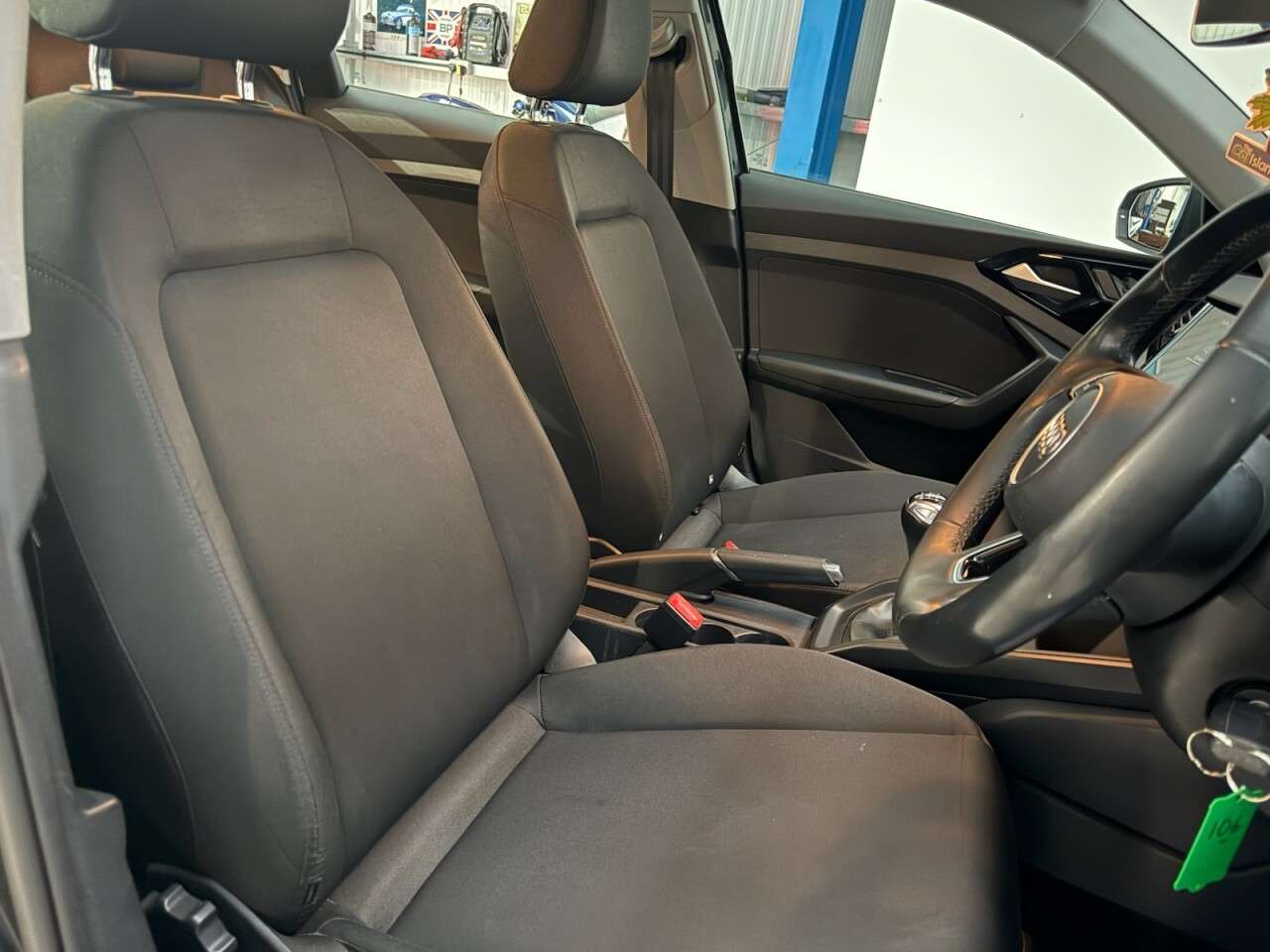 2021 AUDI A1 2021 AUDI A1