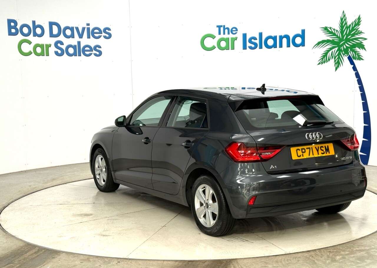 2021 AUDI A1 2021 AUDI A1