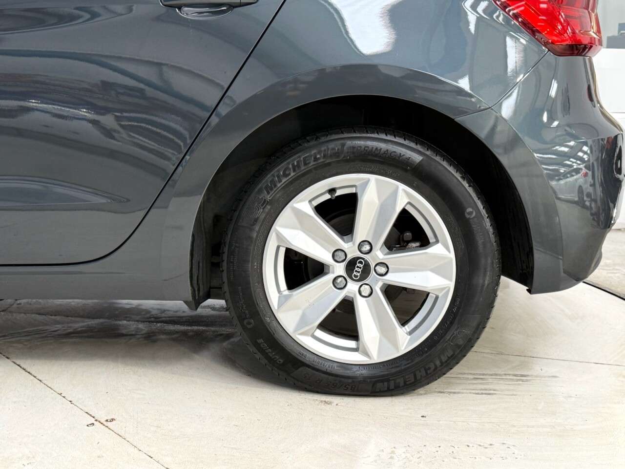 2021 AUDI A1 2021 AUDI A1