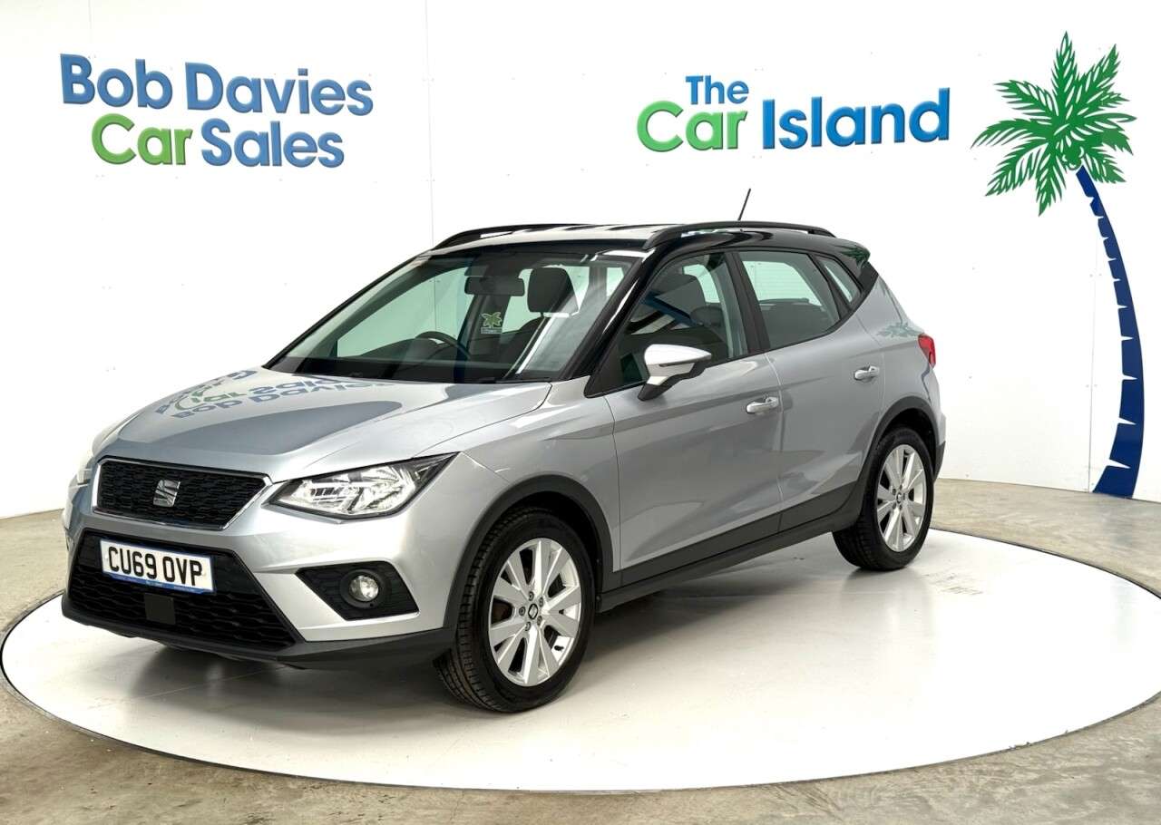 A 2019 SEAT ARONA 1.0 TSI GPF SE Technology SUV 5dr Petrol Manual Euro 6 (s/s) (95 ps) Blueto A 2019 SEAT ARONA 1.0 TSI GPF SE Technology SUV 5dr Petrol Manual Euro 6 (s/s) (95 ps) Blueto