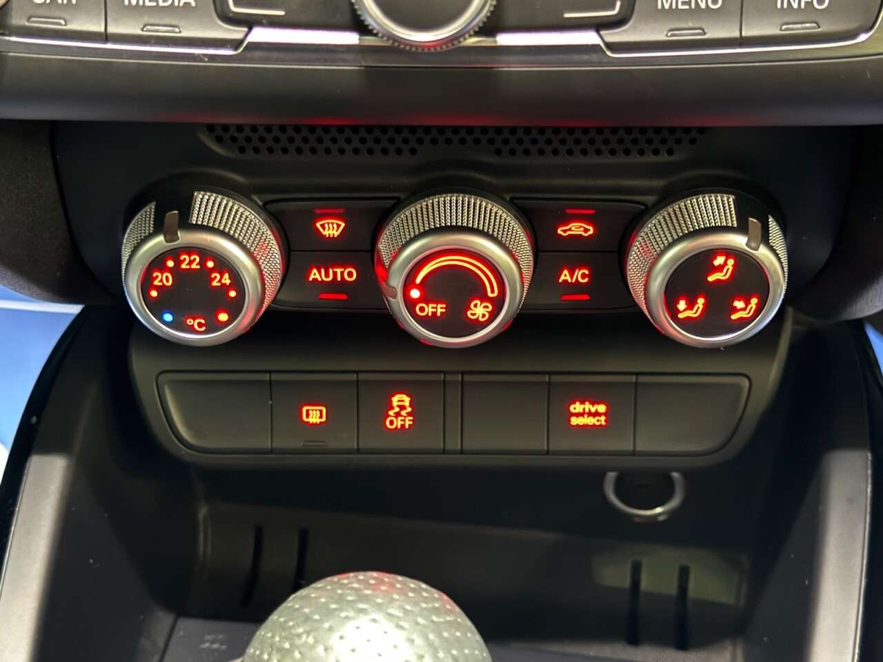 2017 AUDI A1 2017 AUDI A1