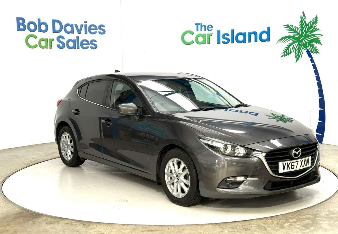 A 2017 MAZDA MAZDA3 2.0 SKYACTIV-G SE-L Nav Hatchback 5dr Petrol Auto Euro 6 (s/s) (121 ps) AUT A 2017 MAZDA MAZDA3 2.0 SKYACTIV-G SE-L Nav Hatchback 5dr Petrol Auto Euro 6 (s/s) (121 ps) AUT