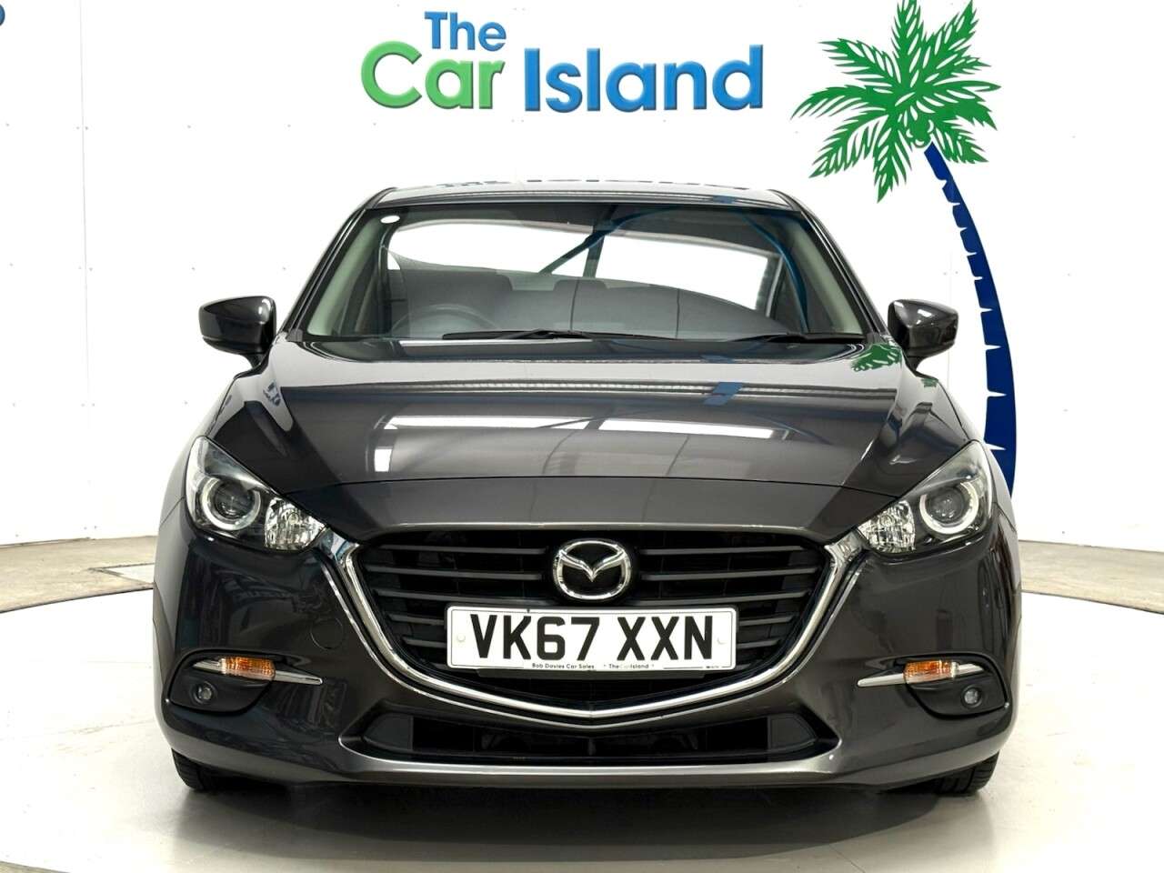 A 2017 MAZDA MAZDA3 2.0 SKYACTIV-G SE-L Nav Hatchback 5dr Petrol Auto Euro 6 (s/s) (121 ps) AUT A 2017 MAZDA MAZDA3 2.0 SKYACTIV-G SE-L Nav Hatchback 5dr Petrol Auto Euro 6 (s/s) (121 ps) AUT