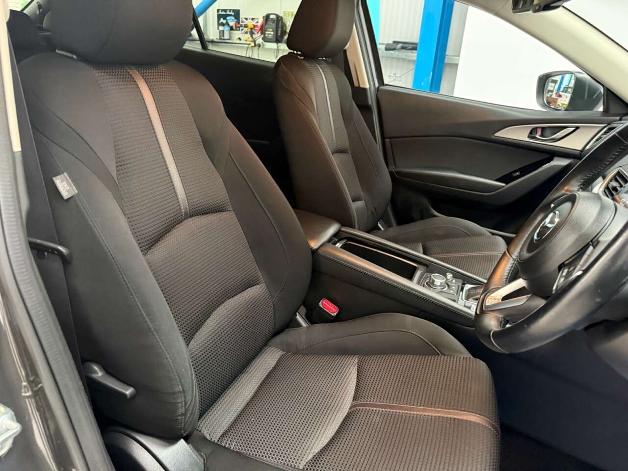 2017 MAZDA MAZDA3 2017 MAZDA MAZDA3