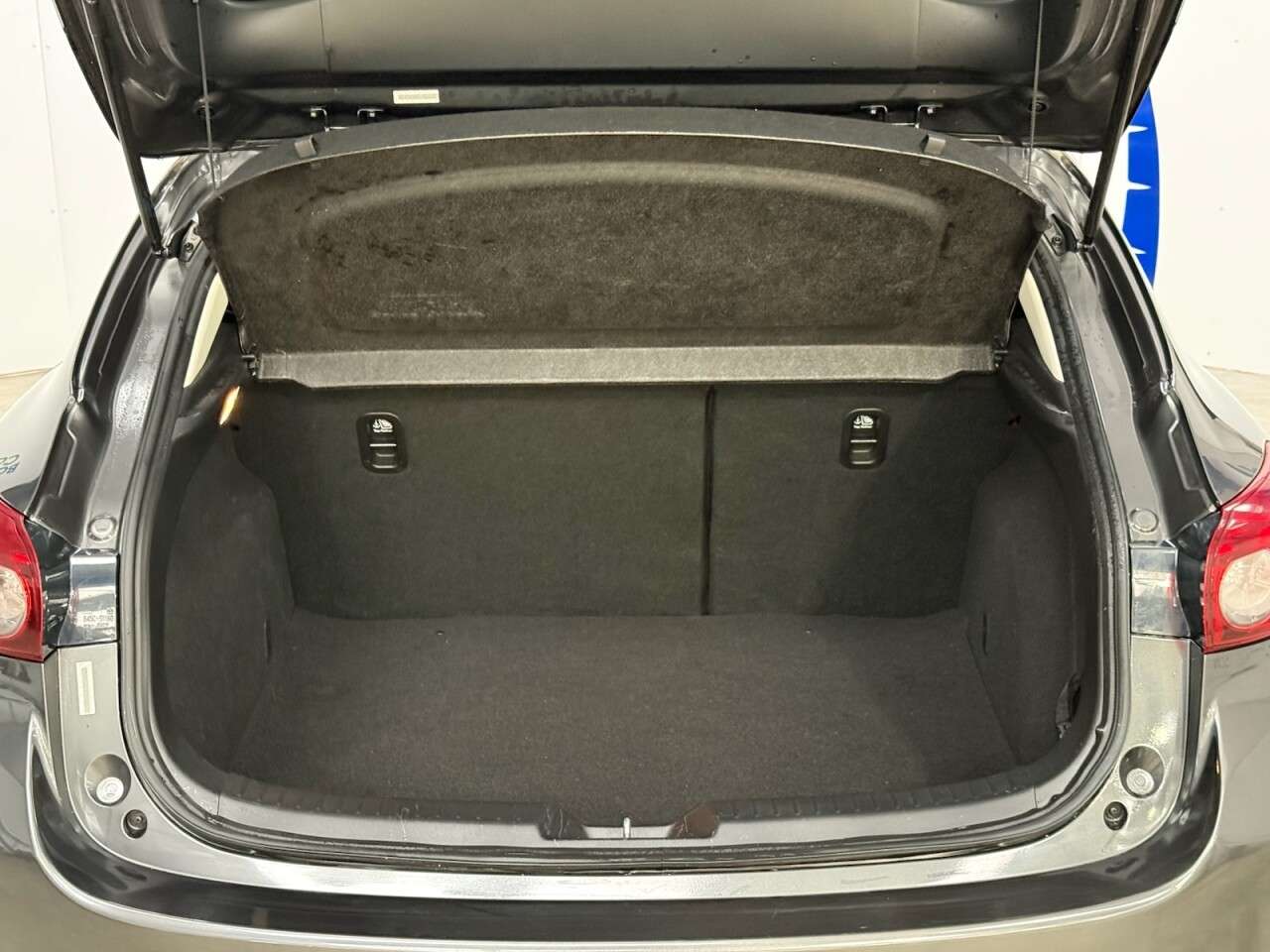 2017 MAZDA MAZDA3 2017 MAZDA MAZDA3