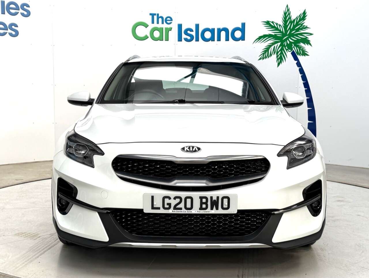 A 2020 KIA XCEED 1.0 T-GDi 2 SUV 5dr Petrol Manual Euro 6 (s/s) (118 bhp) Apple Carplay, 8" A 2020 KIA XCEED 1.0 T-GDi 2 SUV 5dr Petrol Manual Euro 6 (s/s) (118 bhp) Apple Carplay, 8"