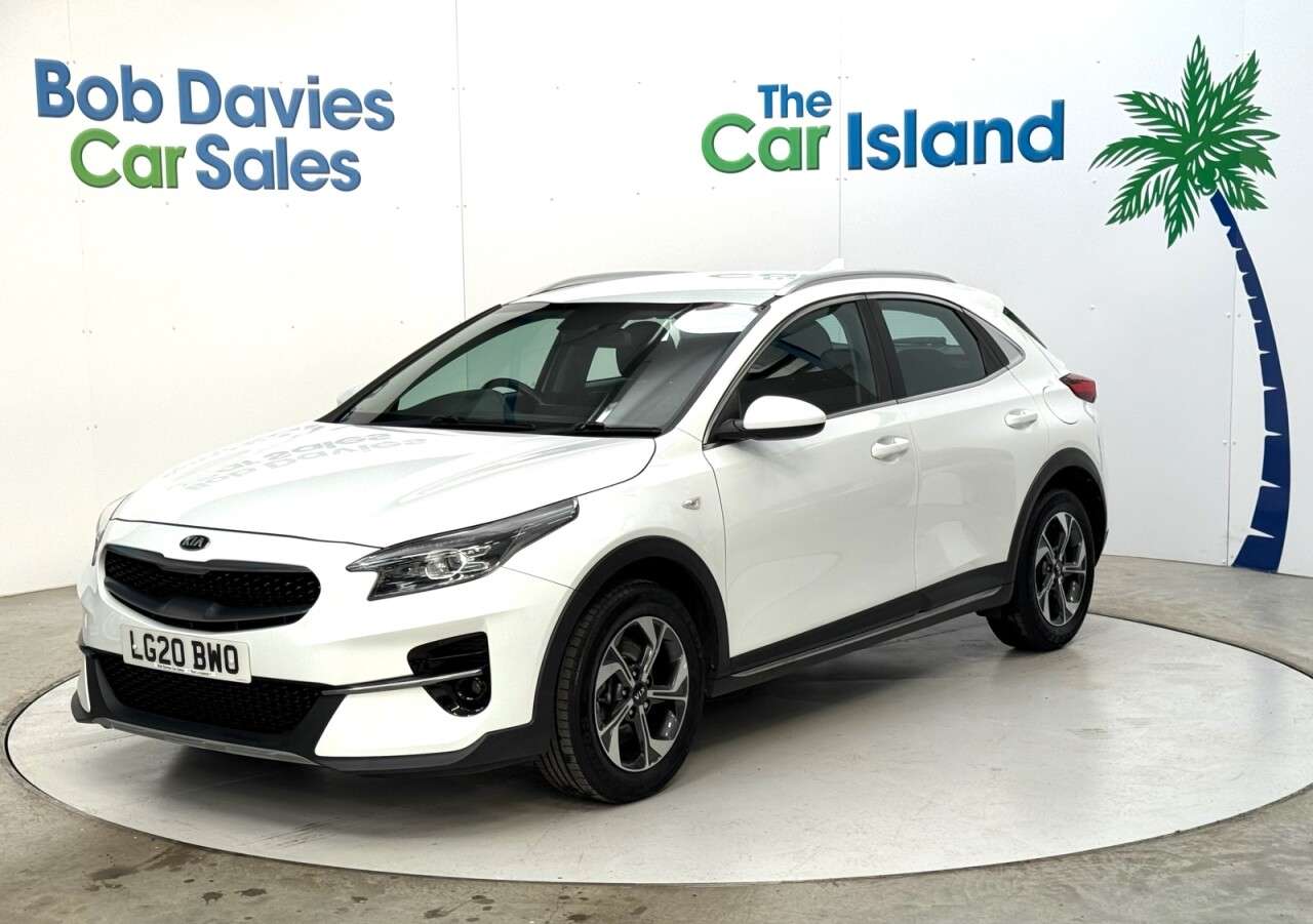 A 2020 KIA XCEED 1.0 T-GDi 2 SUV 5dr Petrol Manual Euro 6 (s/s) (118 bhp) Apple Carplay, 8" A 2020 KIA XCEED 1.0 T-GDi 2 SUV 5dr Petrol Manual Euro 6 (s/s) (118 bhp) Apple Carplay, 8"
