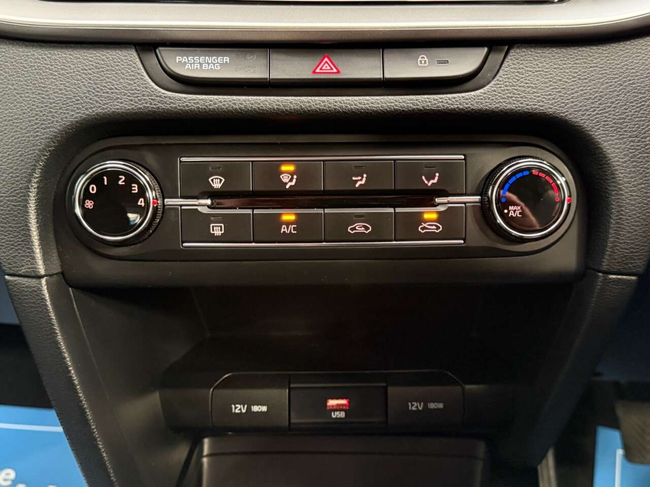 2020 KIA XCEED 2020 KIA XCEED