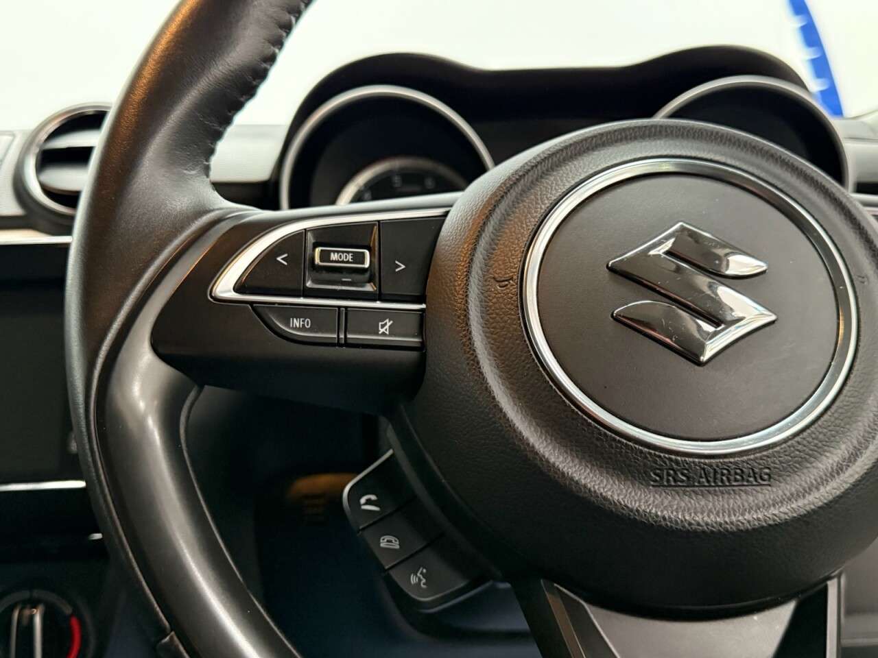 2020 SUZUKI SWIFT 2020 SUZUKI SWIFT