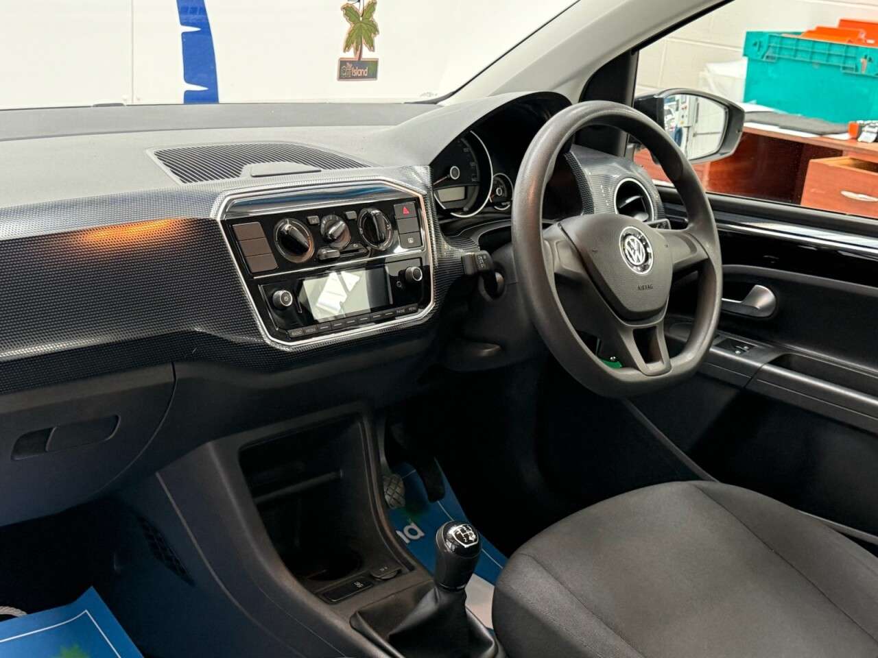 2018 VOLKSWAGEN UP! 2018 VOLKSWAGEN UP!