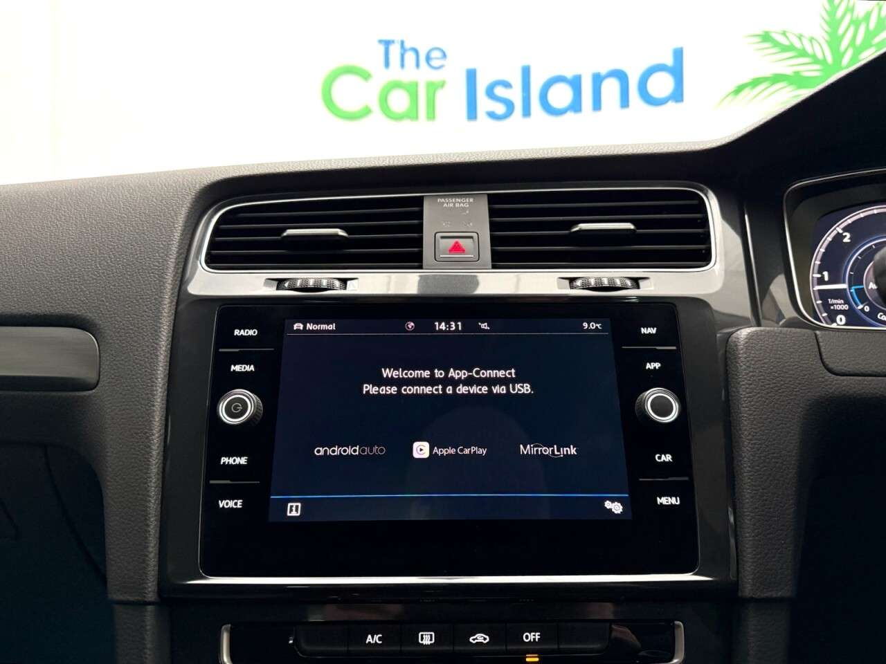 2018 VOLKSWAGEN GOLF 2018 VOLKSWAGEN GOLF