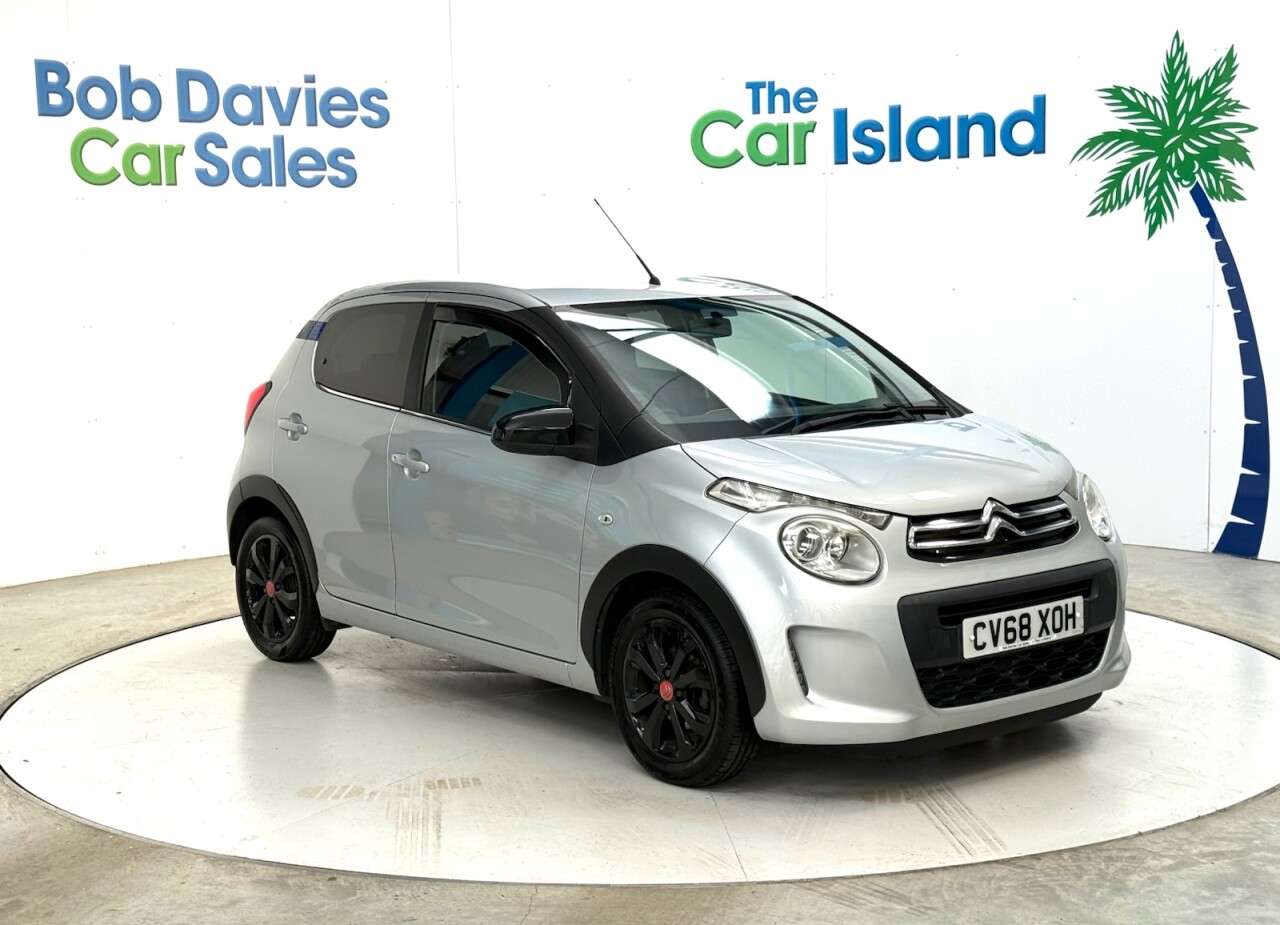 A 2018 CITROEN C1 1.0 VTi Urban Ride Hatchback 5dr Petrol Manual Euro 6 (72 ps) Parking Camer A 2018 CITROEN C1 1.0 VTi Urban Ride Hatchback 5dr Petrol Manual Euro 6 (72 ps) Parking Camer