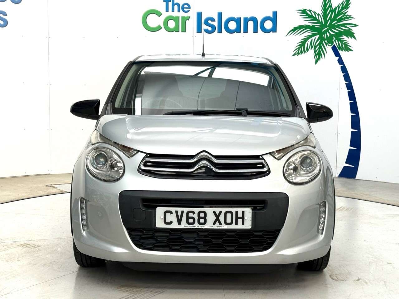 A 2018 CITROEN C1 1.0 VTi Urban Ride Hatchback 5dr Petrol Manual Euro 6 (72 ps) Parking Camer A 2018 CITROEN C1 1.0 VTi Urban Ride Hatchback 5dr Petrol Manual Euro 6 (72 ps) Parking Camer