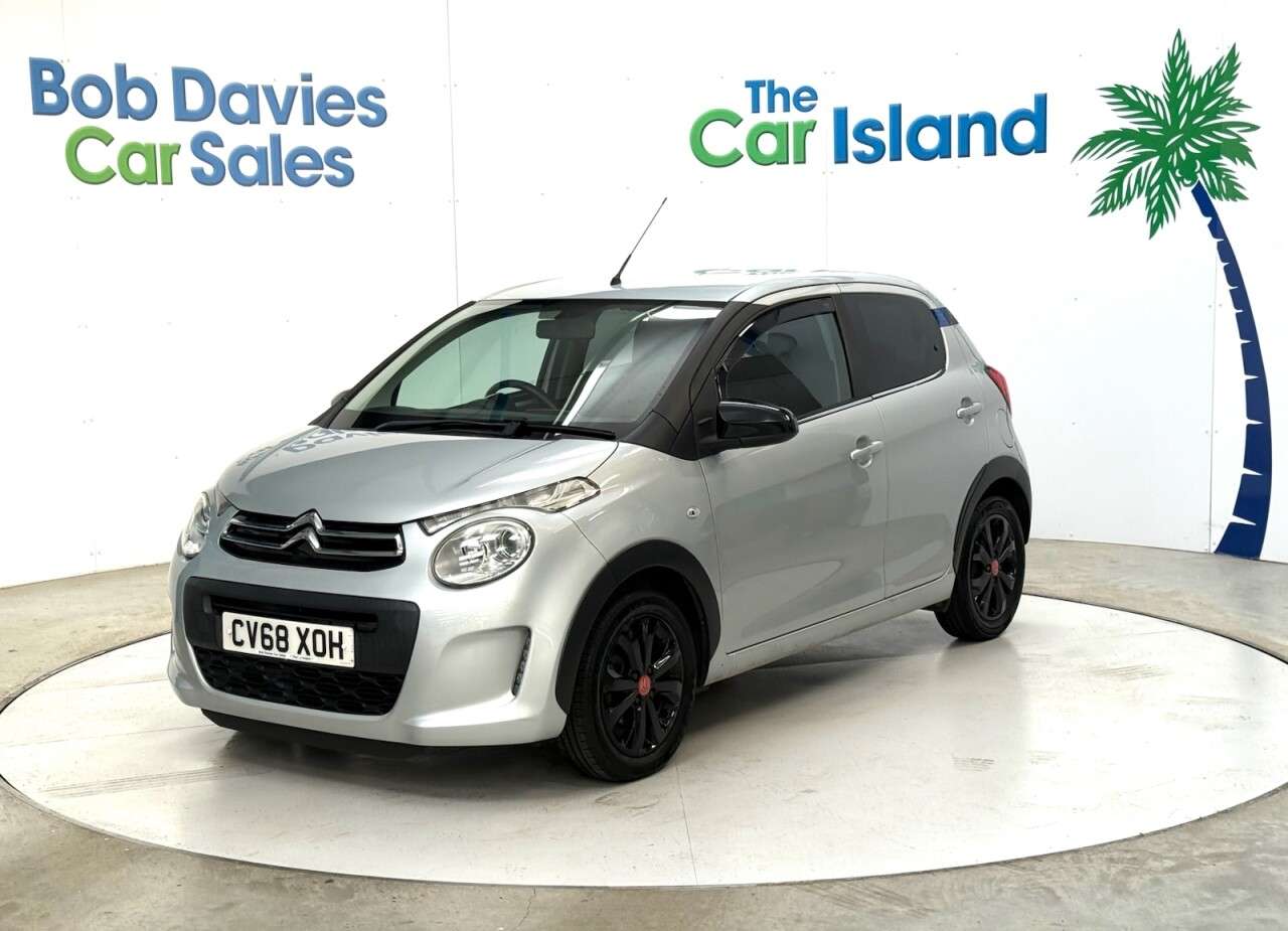 A 2018 CITROEN C1 1.0 VTi Urban Ride Hatchback 5dr Petrol Manual Euro 6 (72 ps) Parking Camer A 2018 CITROEN C1 1.0 VTi Urban Ride Hatchback 5dr Petrol Manual Euro 6 (72 ps) Parking Camer