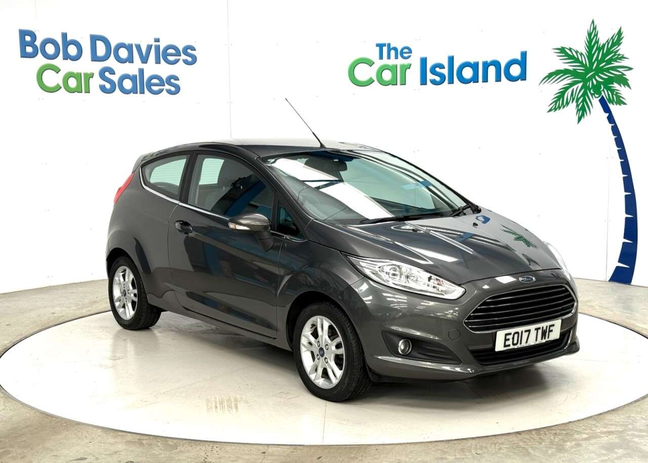 A 2017 FORD FIESTA 1.25 Zetec Hatchback 3dr Petrol Manual Euro 6 (82 ps) Very Low Mileage & Lo A 2017 FORD FIESTA 1.25 Zetec Hatchback 3dr Petrol Manual Euro 6 (82 ps) Very Low Mileage & Lo