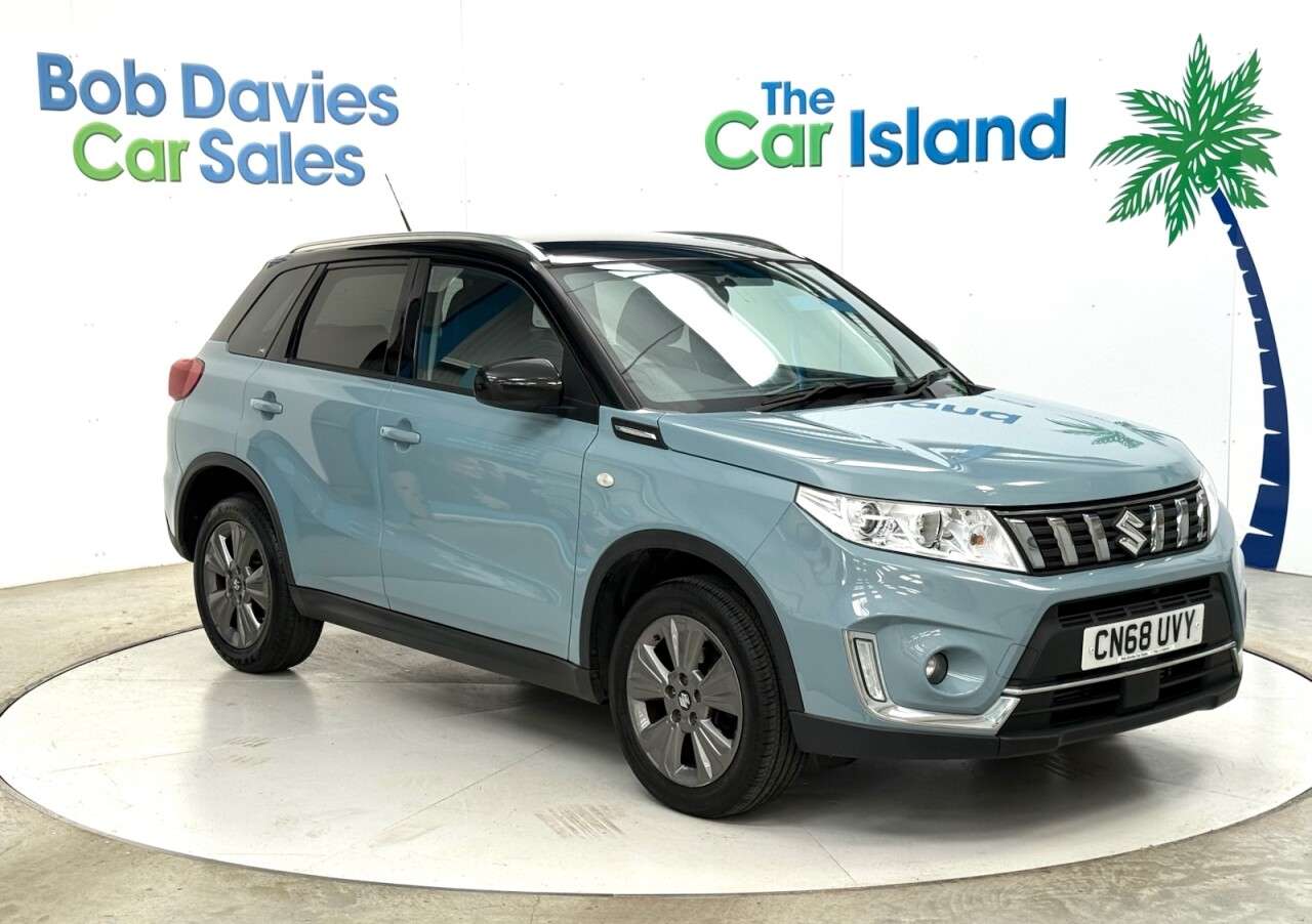 A 2019 SUZUKI VITARA 1.0 Boosterjet SZ-T SUV 5dr Petrol Manual Euro 6 (s/s) (111 ps) Privacy Gla A 2019 SUZUKI VITARA 1.0 Boosterjet SZ-T SUV 5dr Petrol Manual Euro 6 (s/s) (111 ps) Privacy Gla